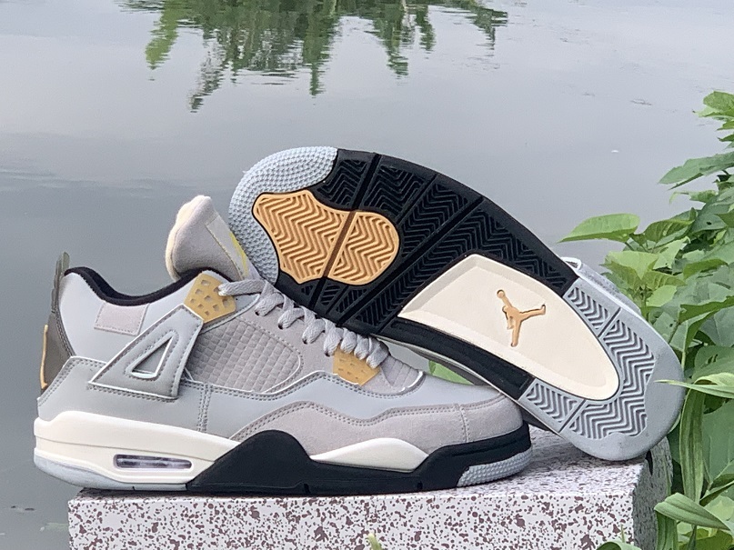 Air Jordan 4 Craft Photon Dust
