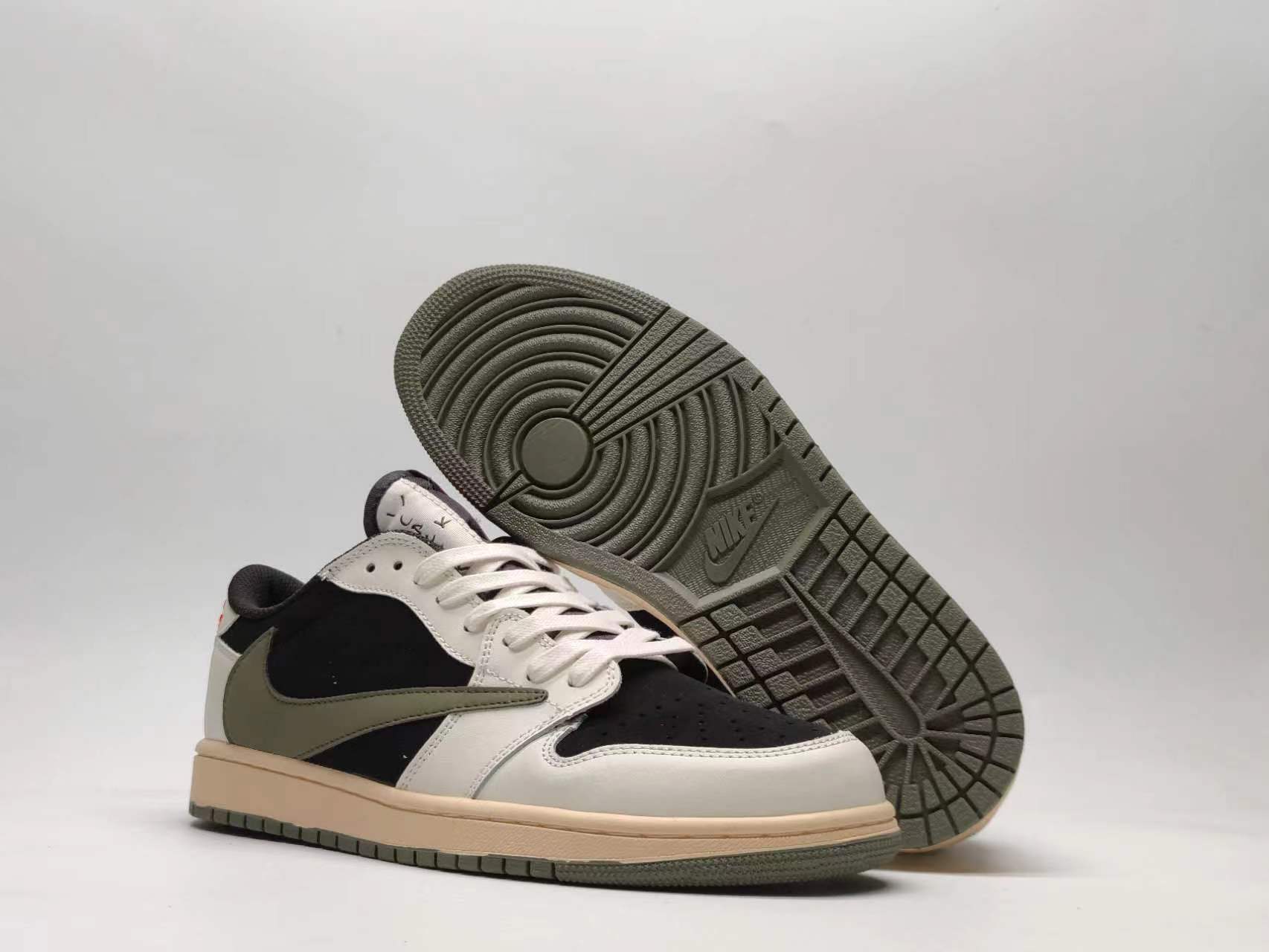 AJ1 Reverse Swoosh5.0 36 47