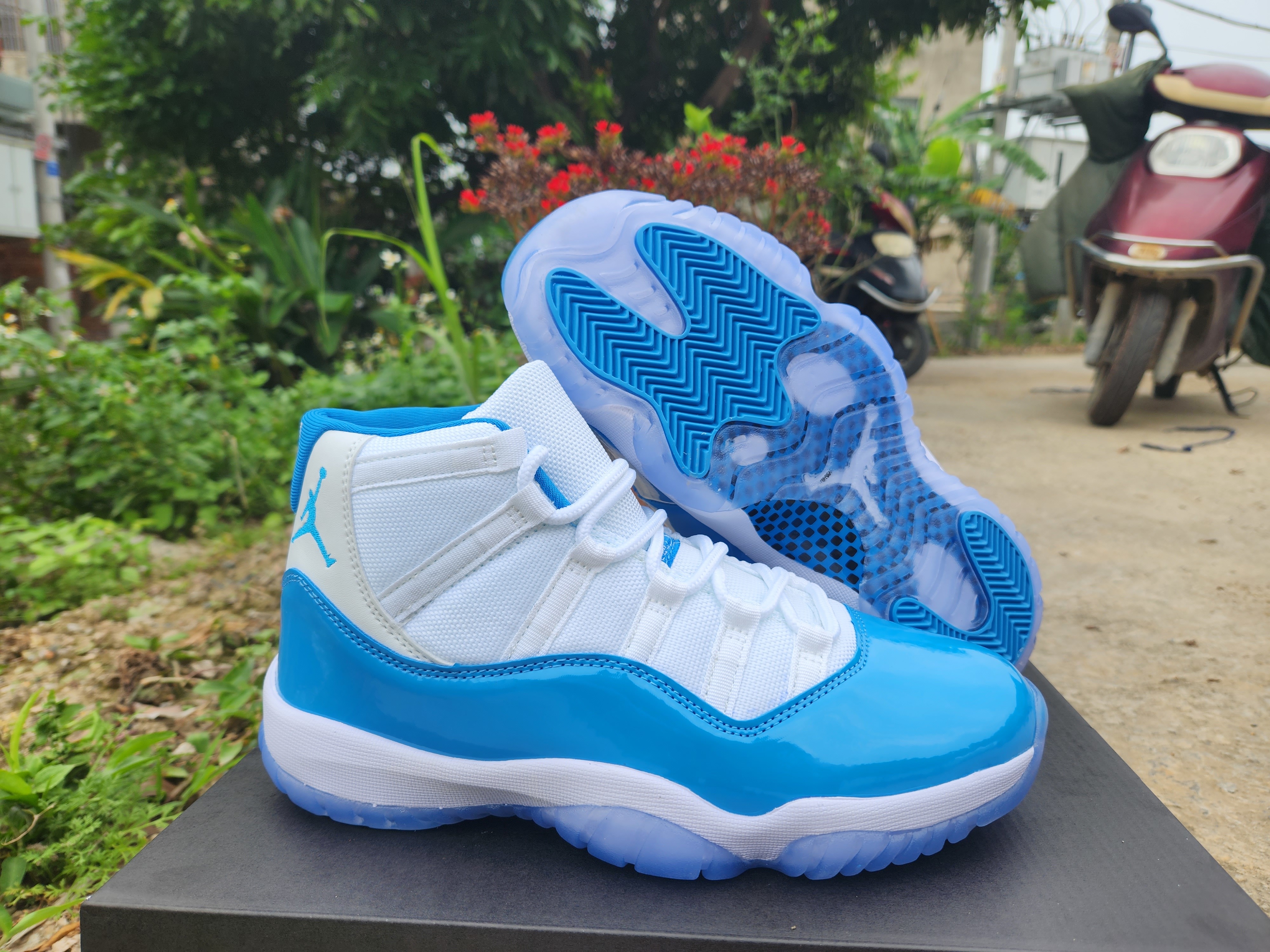 AJ11 Air Jordan 11 Gen New Colorway Unisex
