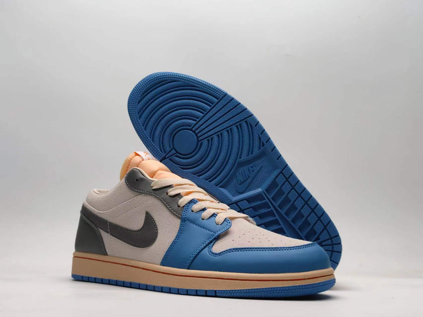 AJ1 Low-Top 36 47.5