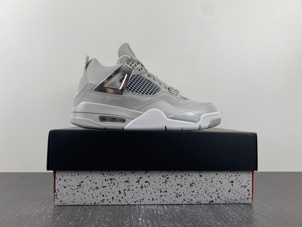 Authentic50.Air Air Jordan 4 WMNS Frozen Moments Style No. AQ9129-001 8 26 Authentic50 34 13 Ships Now