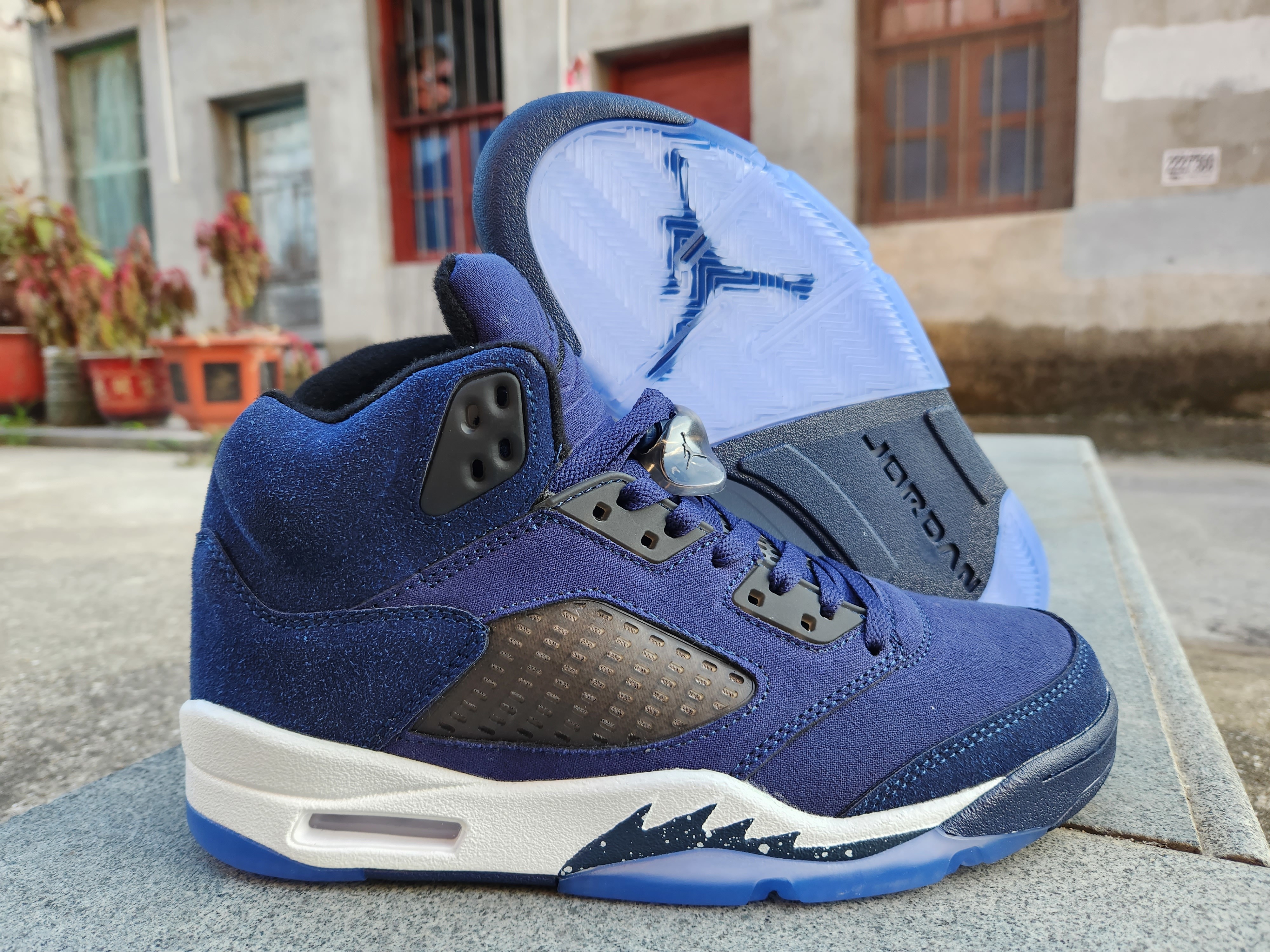 Air Jordan 5 Midnight Navy
