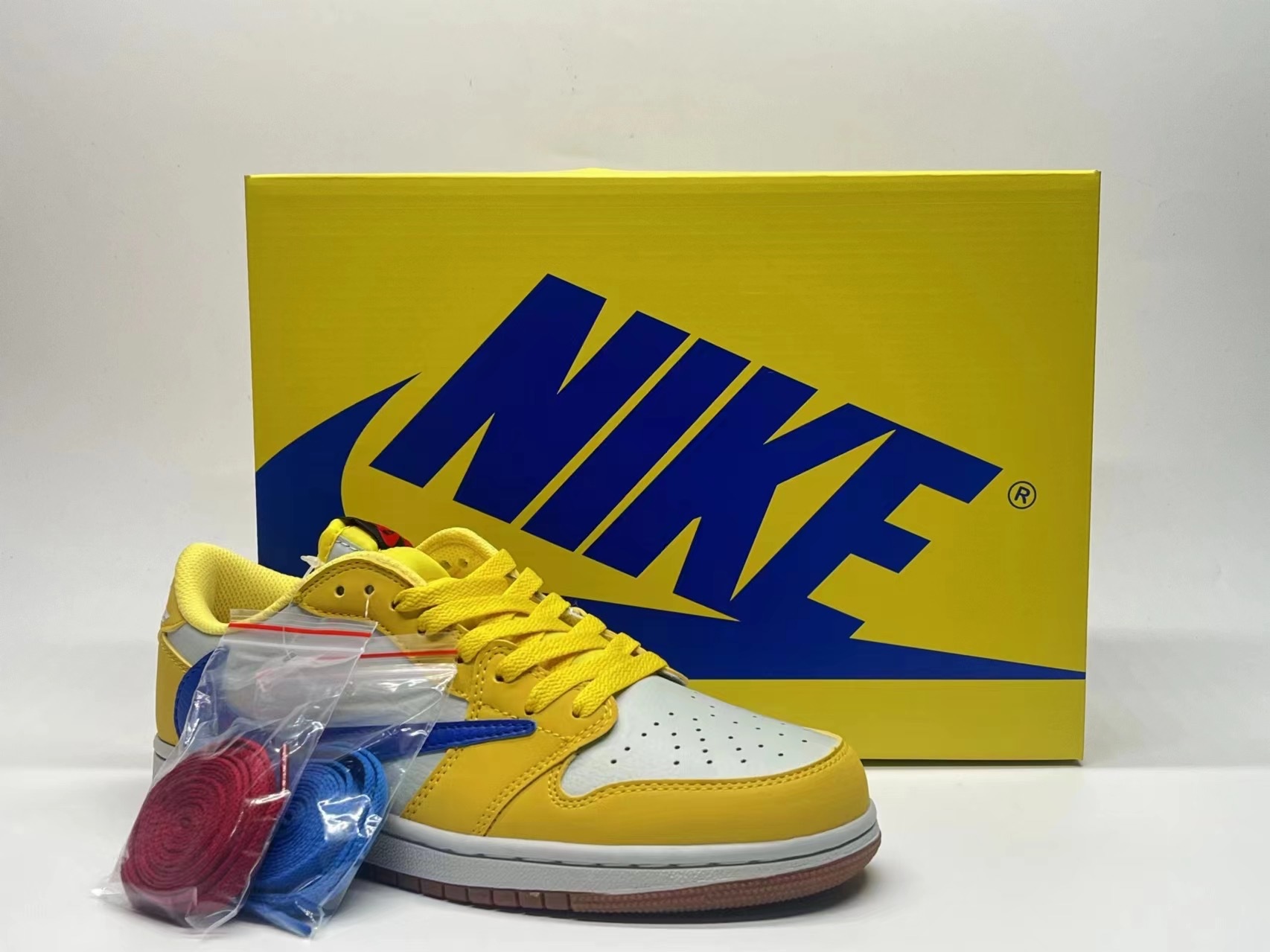 AJ1 Reverse Swoosh8.036 47.5