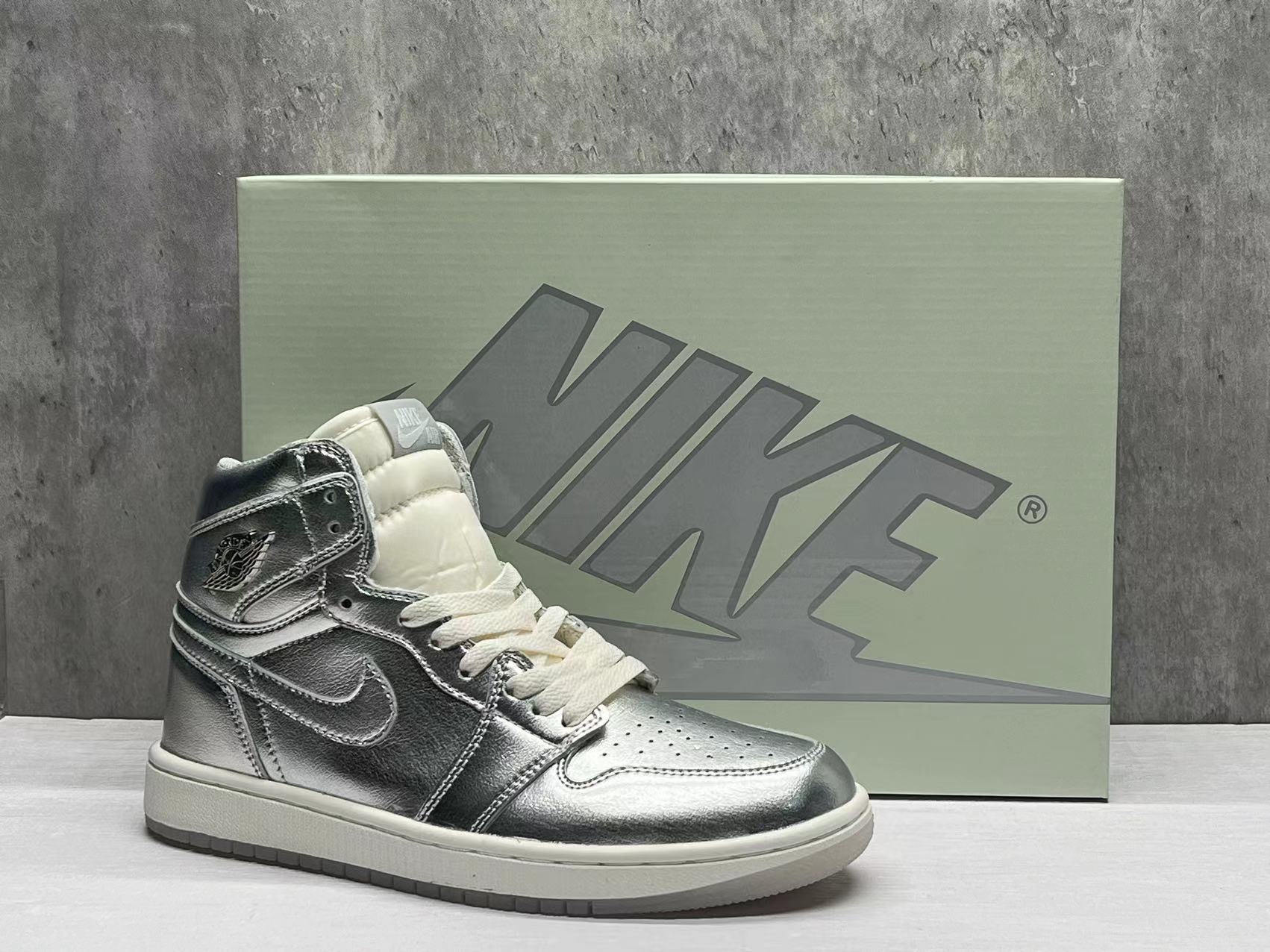 AJ1 A 36 47.5