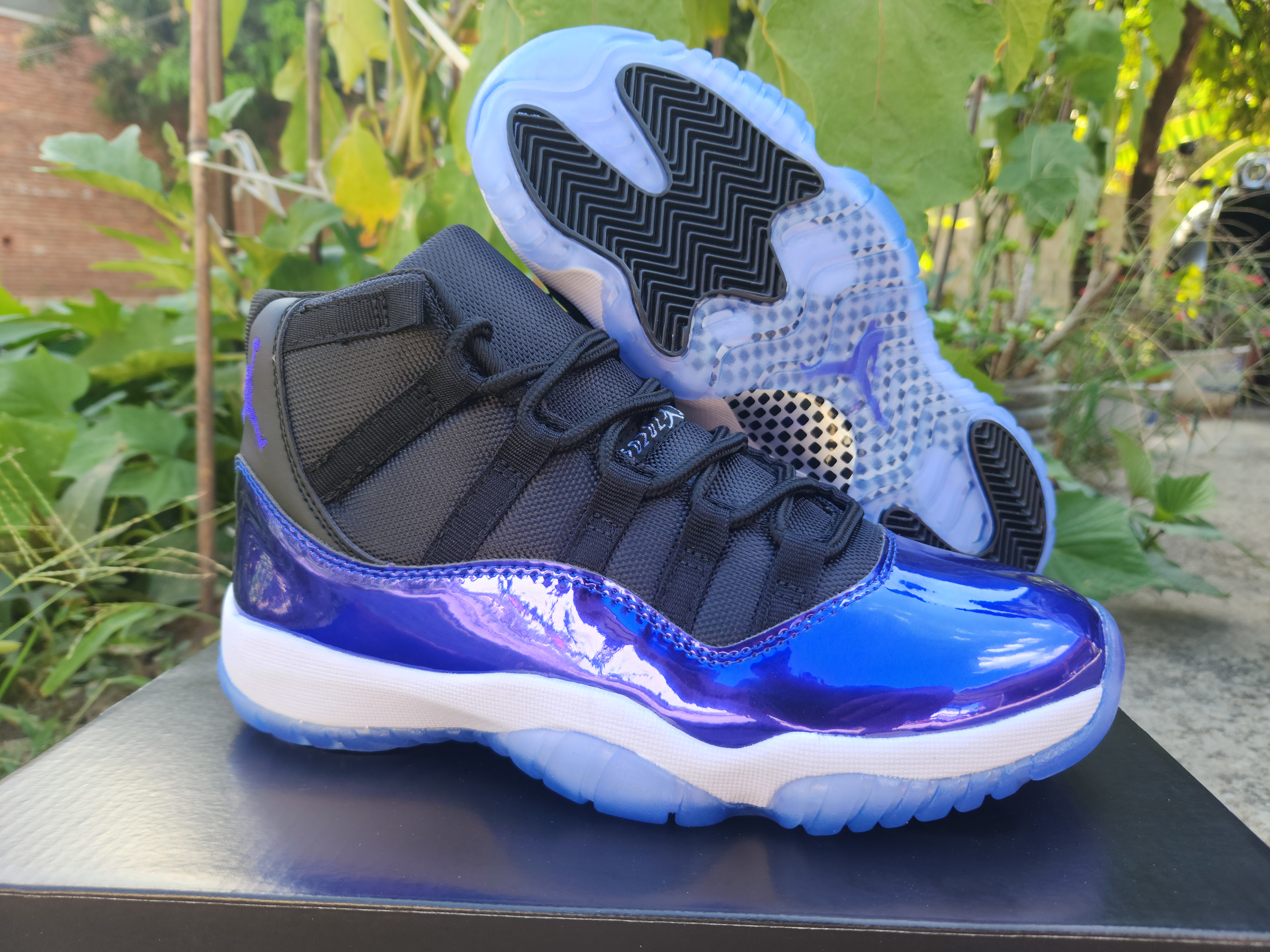 Air Jordan 11 Gen