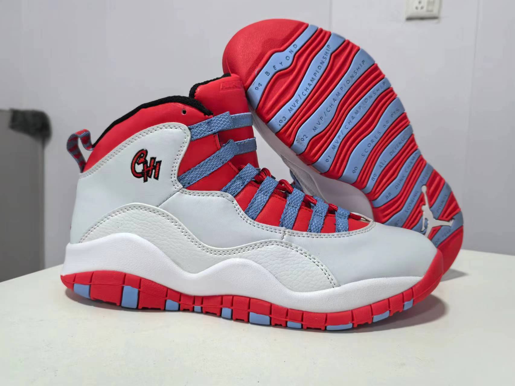 AJ10 40 47 Ships Now