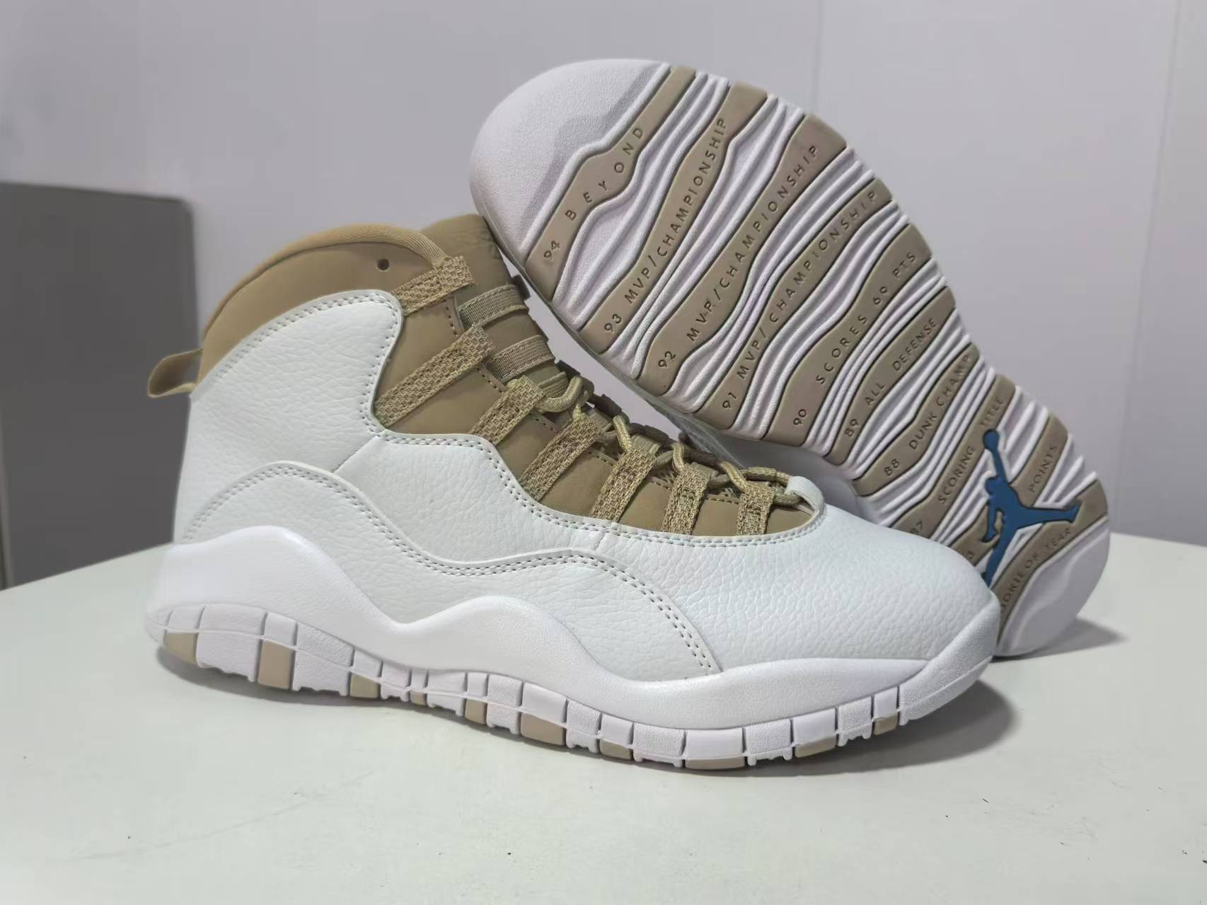 AJ10 40 47 Ships Now