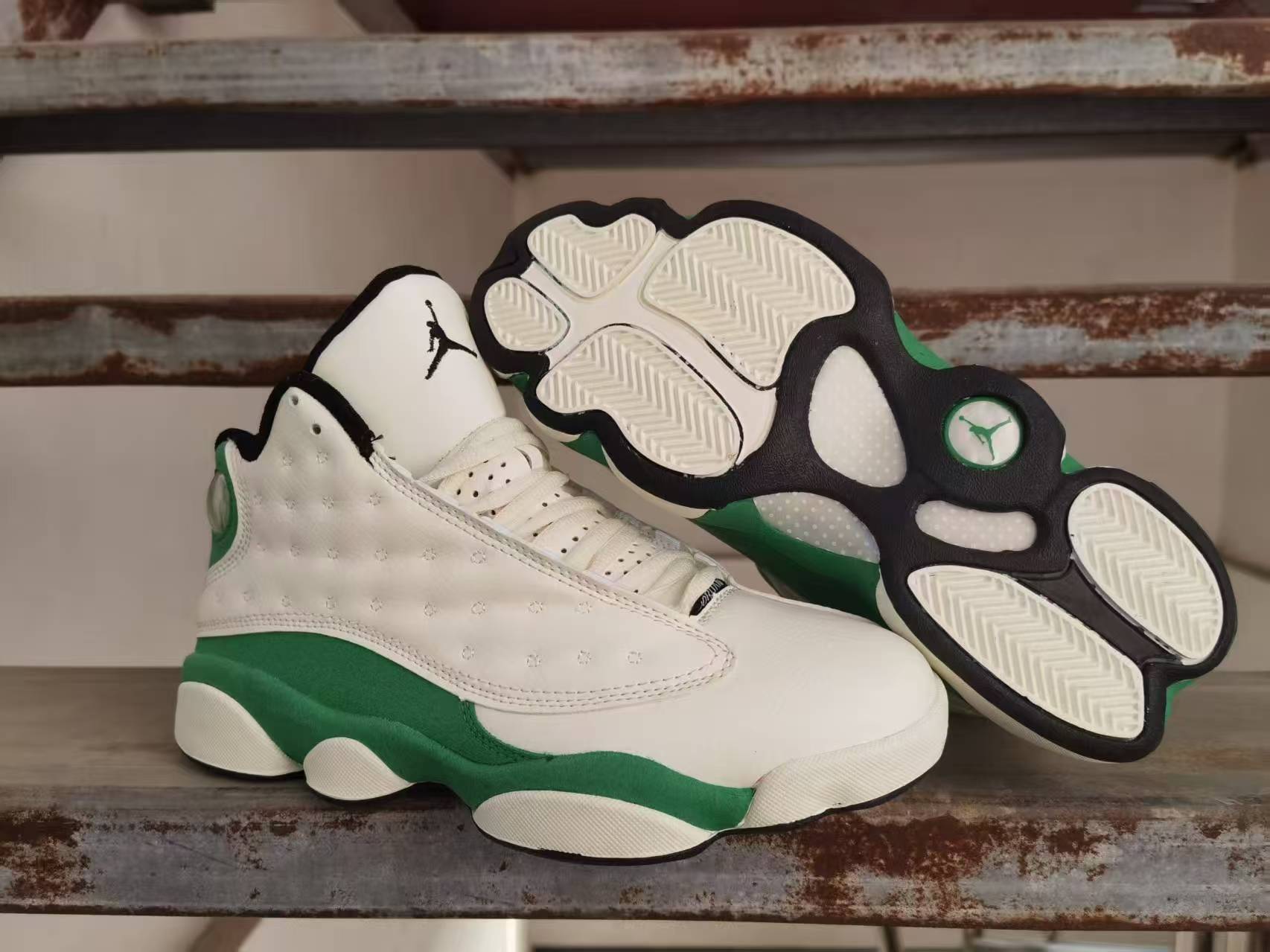 AJ13New 36 47 Ships Now