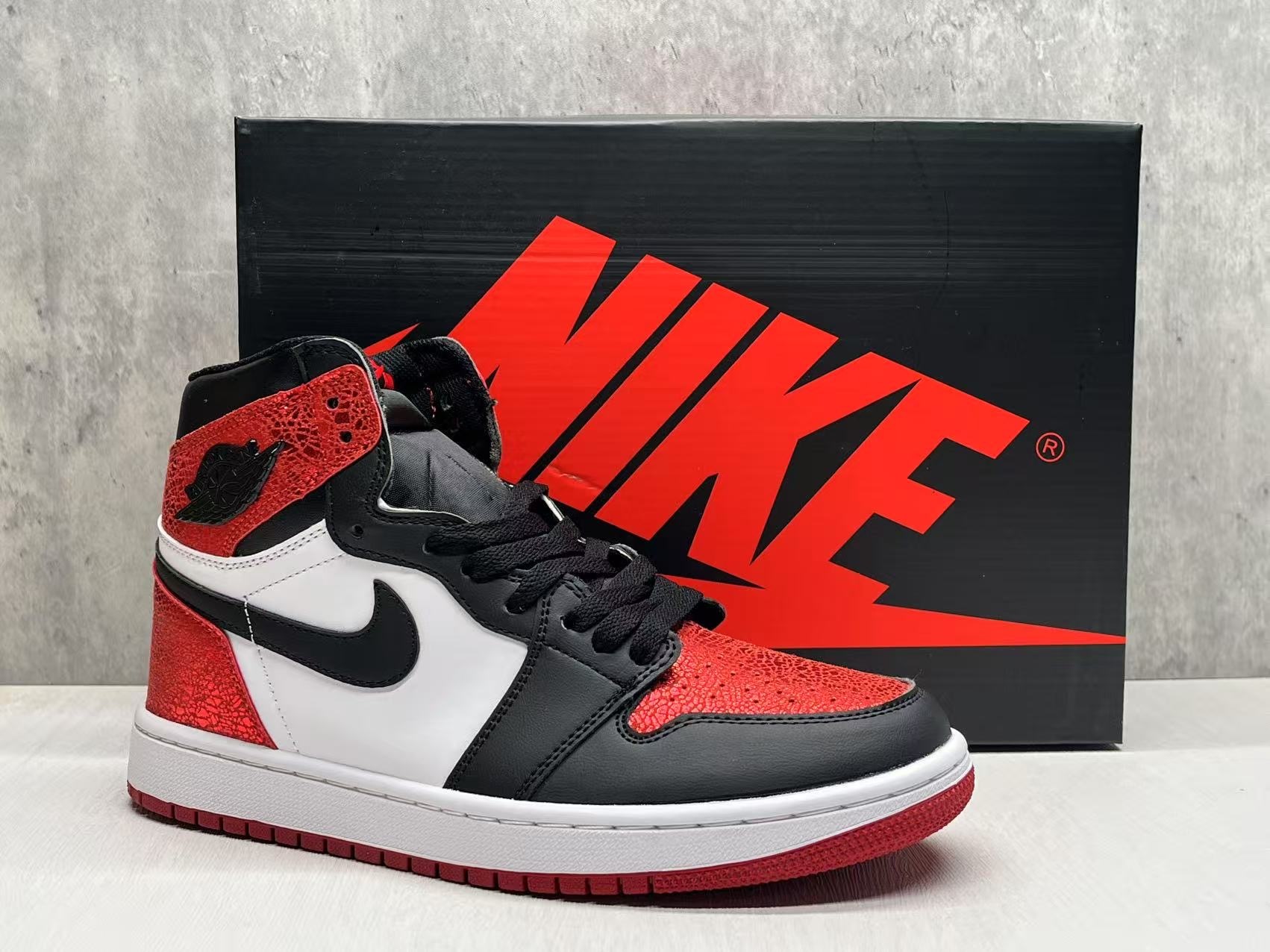 AJ1
