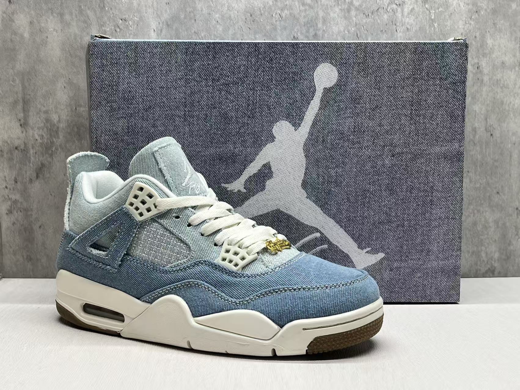 AJ4 36 47.5