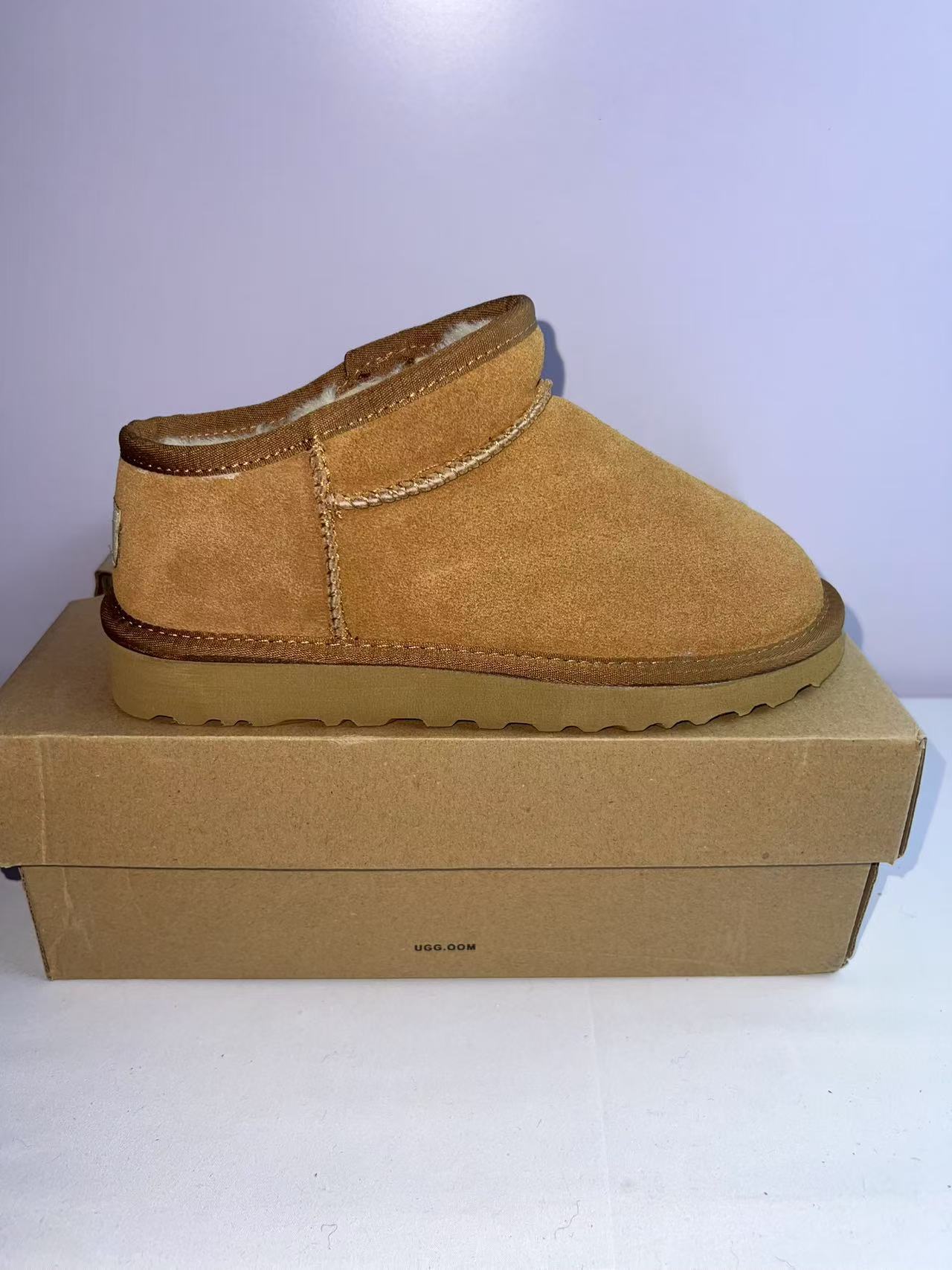 UGG9249