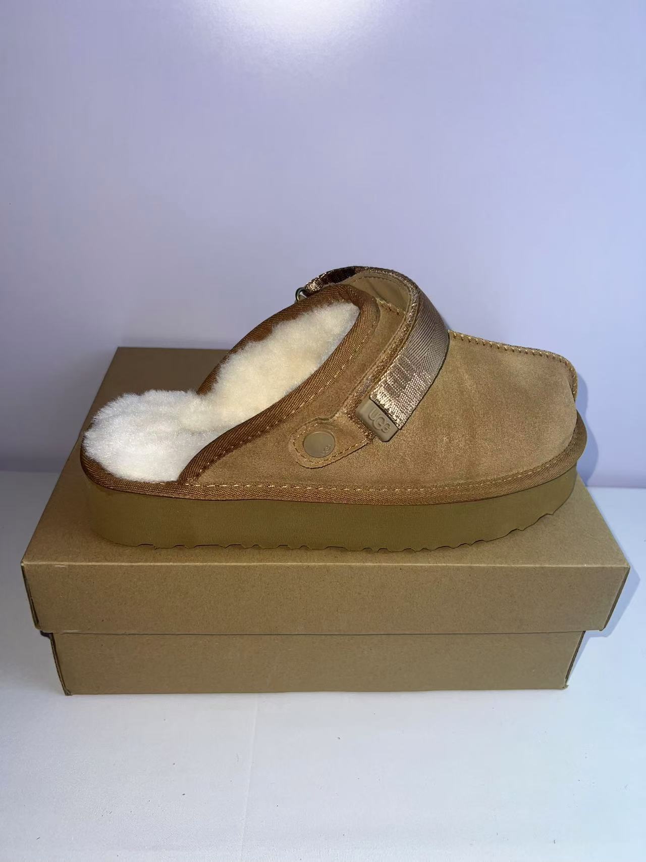 734 Platform Slippers35