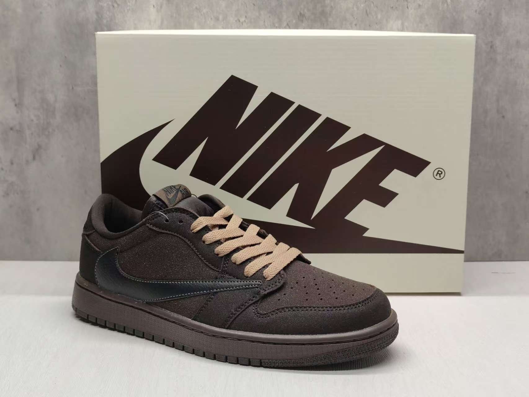 AJ1D Reverse Swoosh9.0 36 47