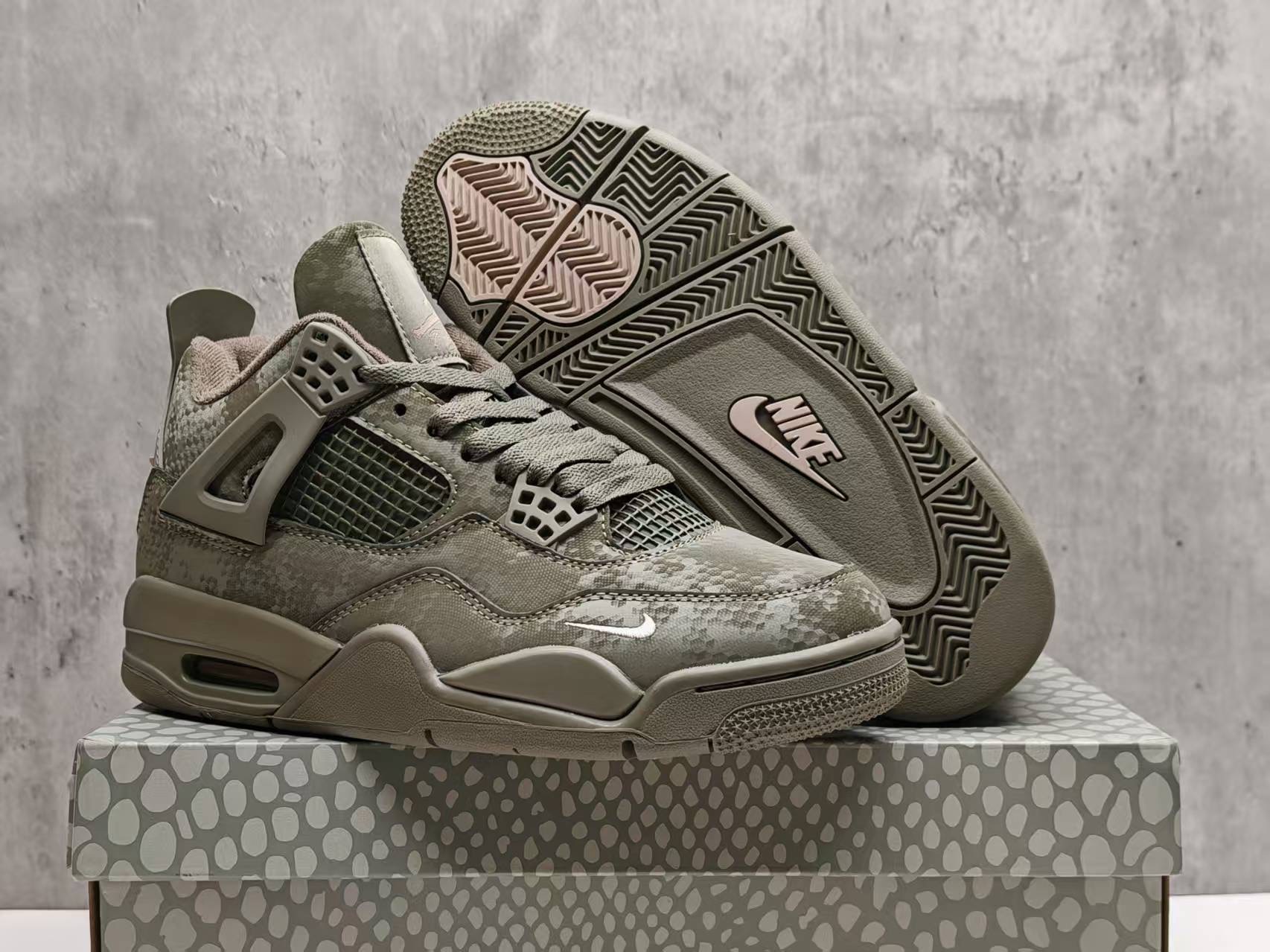 AJ4 Custom36 47.5