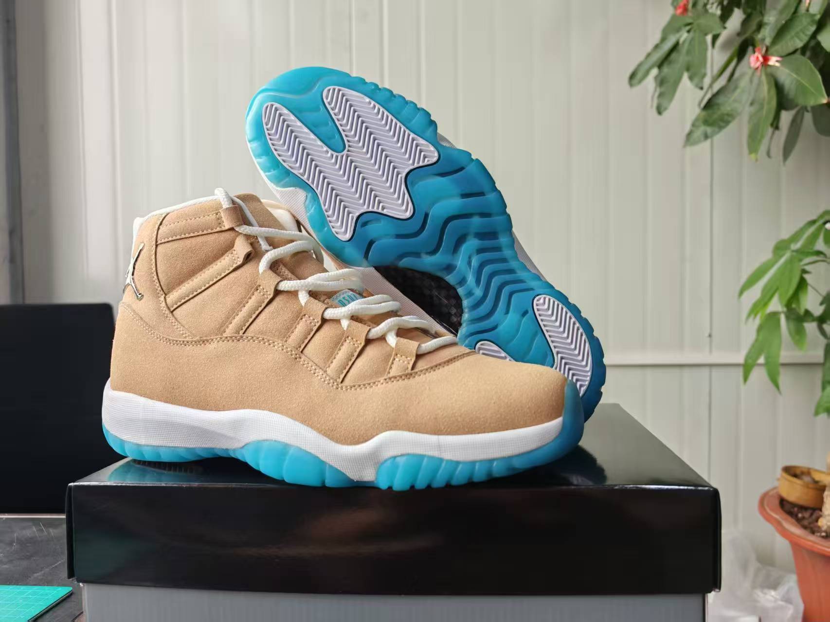 Air Jordan 11 Gen