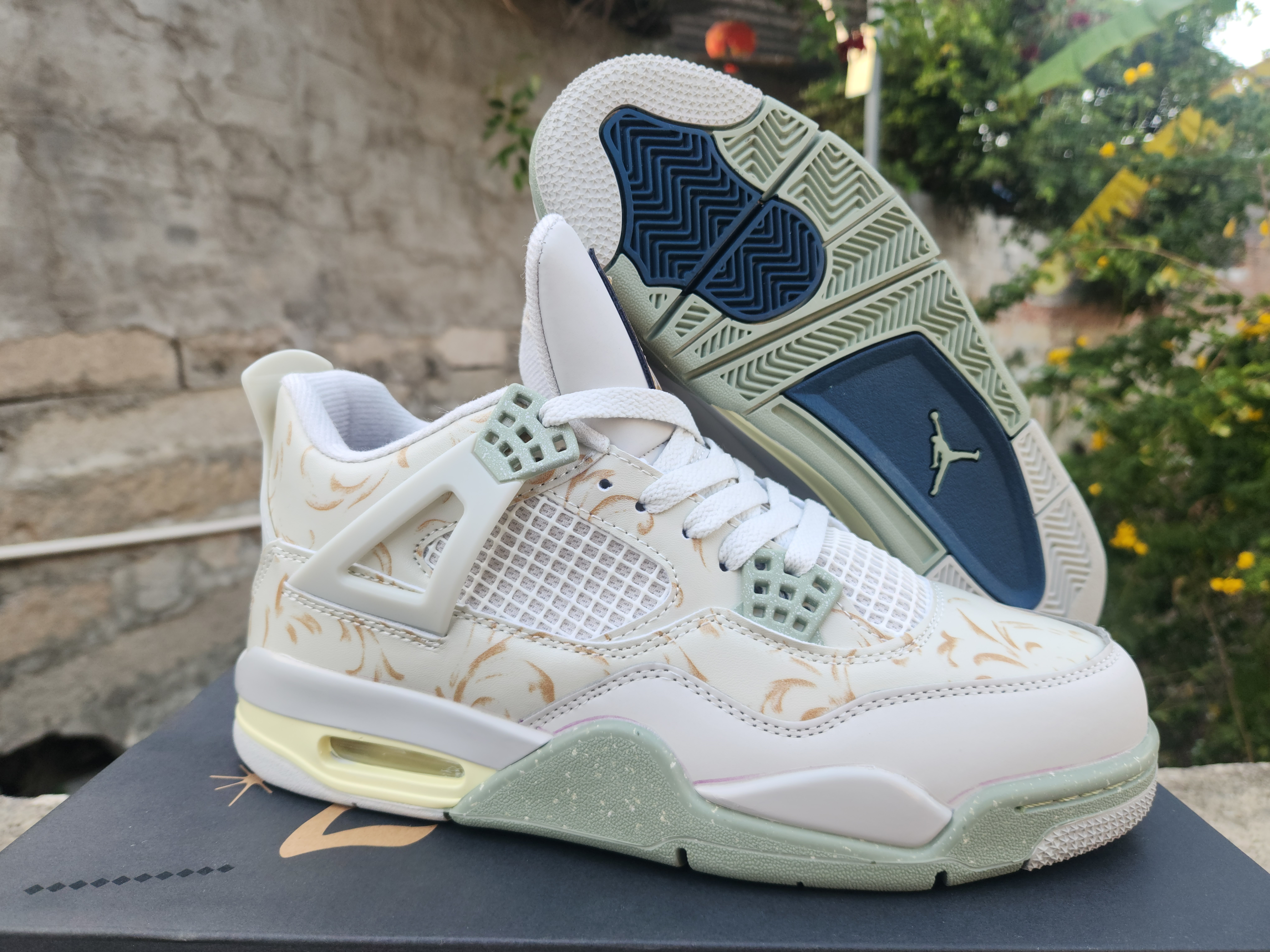 Air Jordan 4 Gen New Colorway Women's