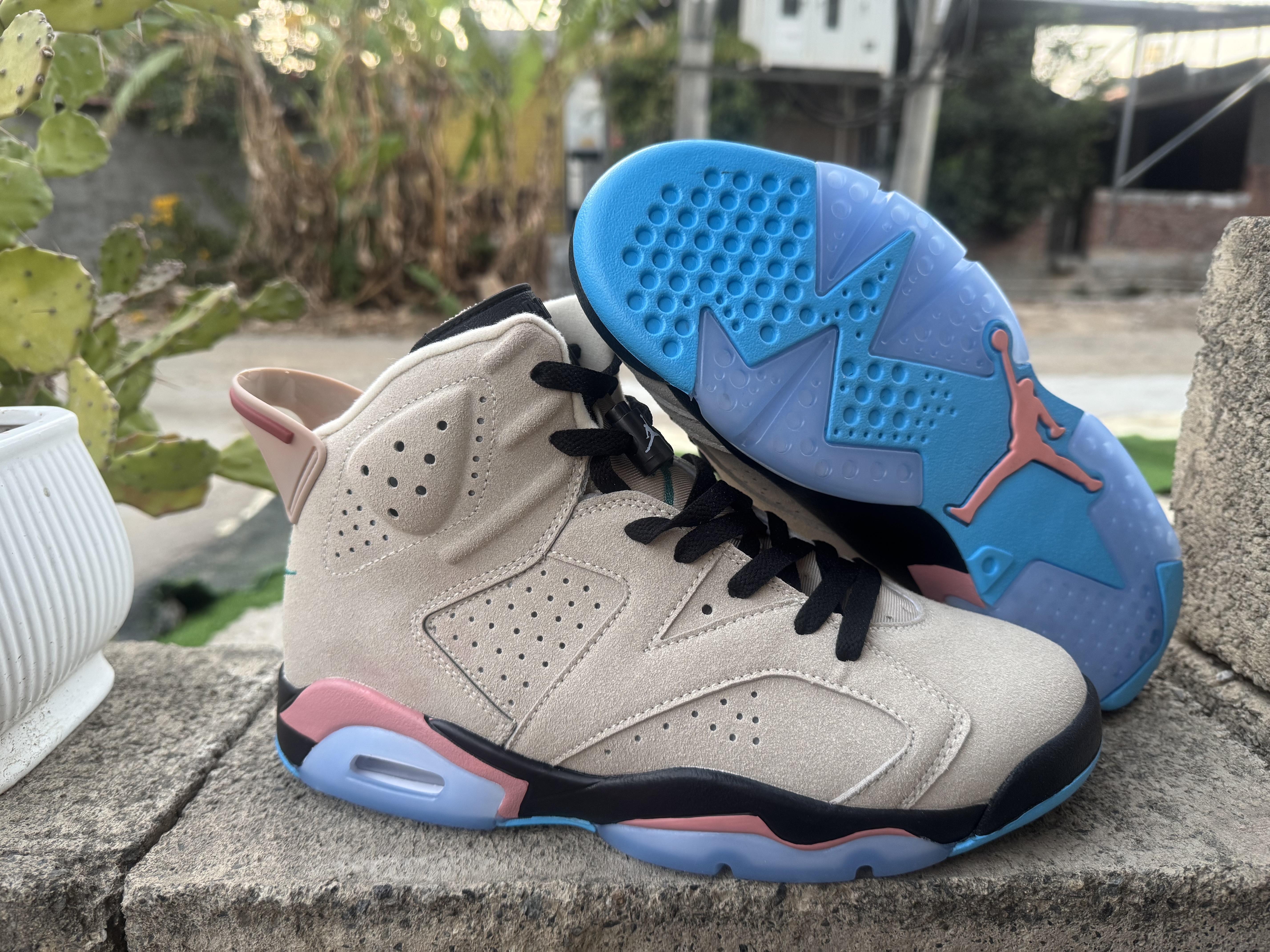 Sneaker