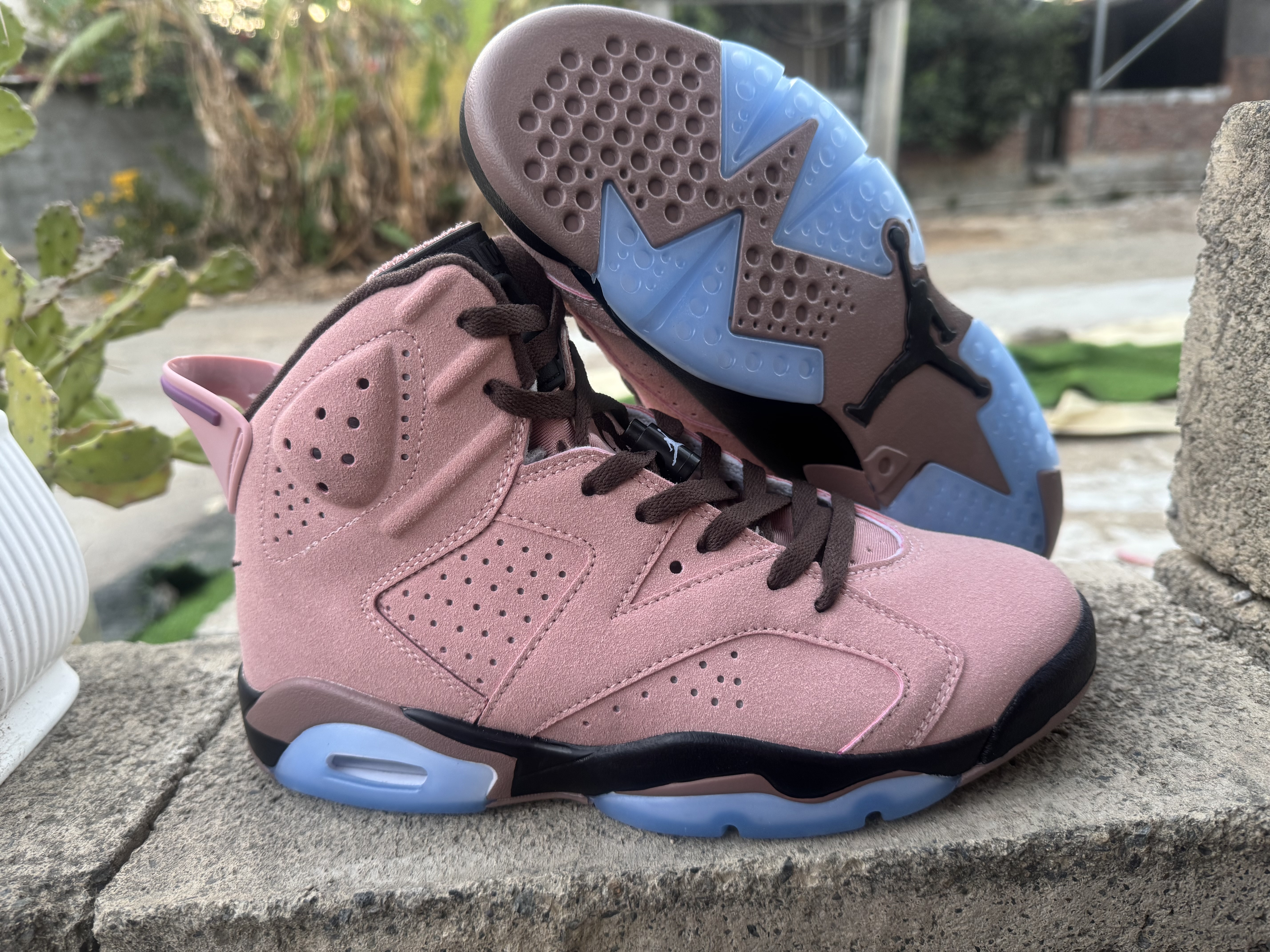 Sneaker
