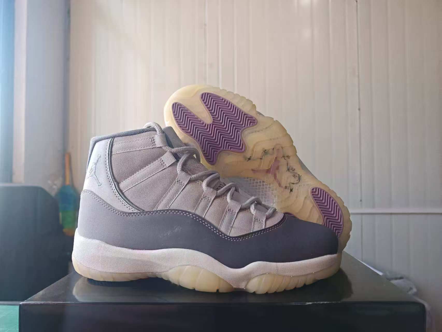 AJ11