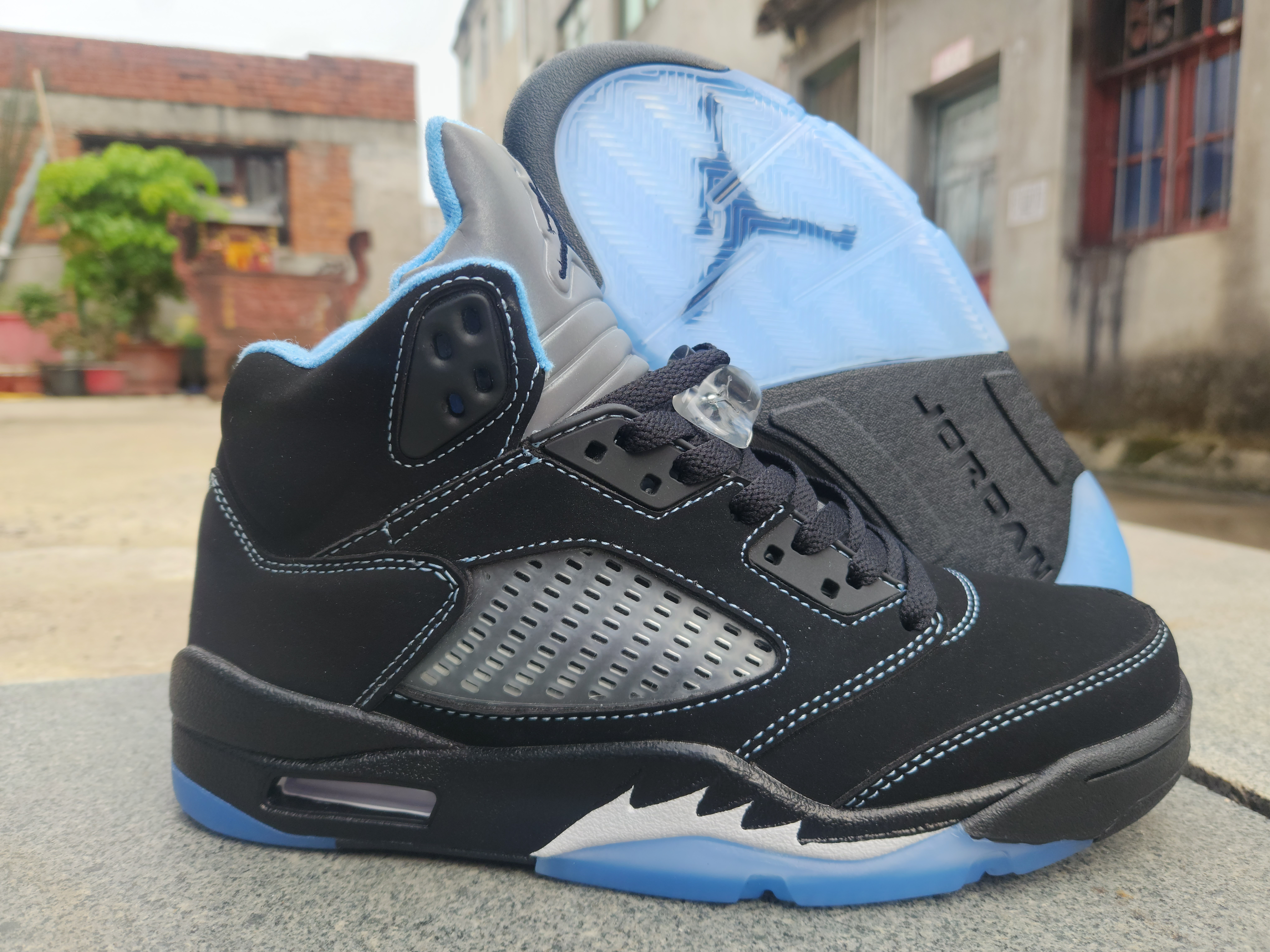 Air Jordan 5 Black/University Blue Gen Women's