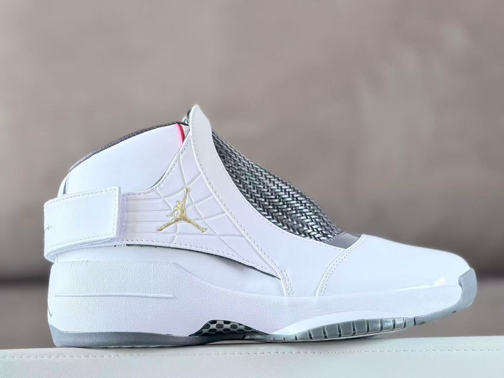 AJ19