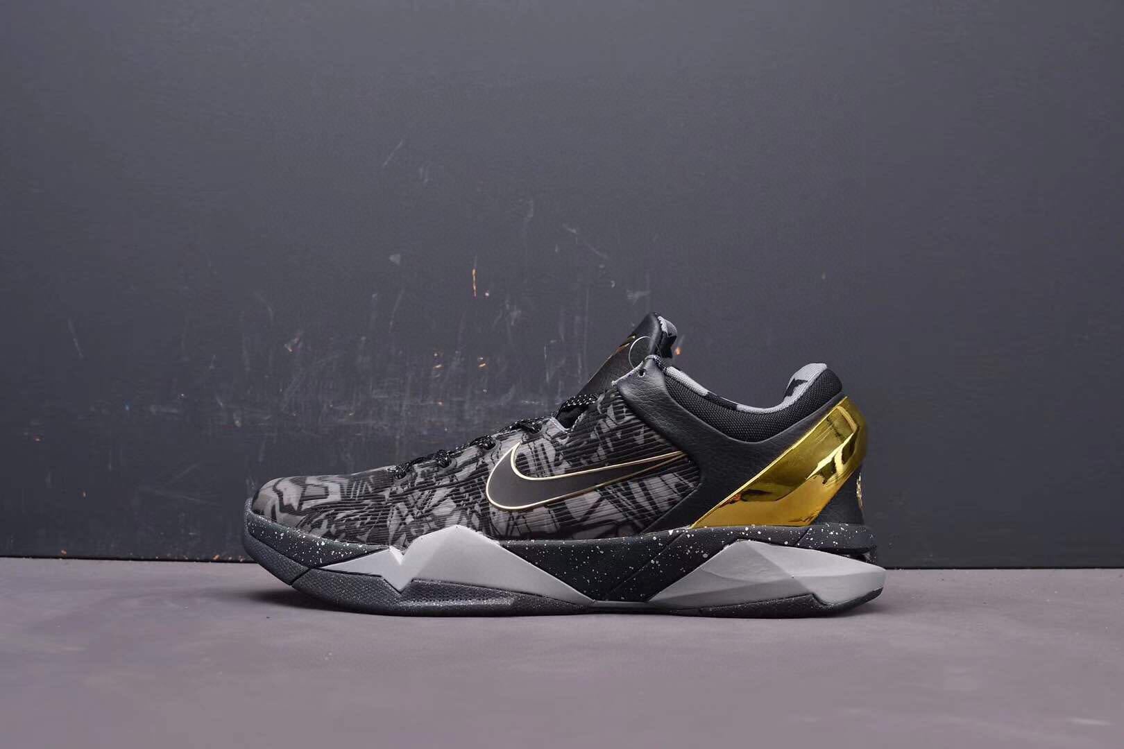 Nike Zoom Kobe 7 Prelude London PerformanceBasketball Shoes639692