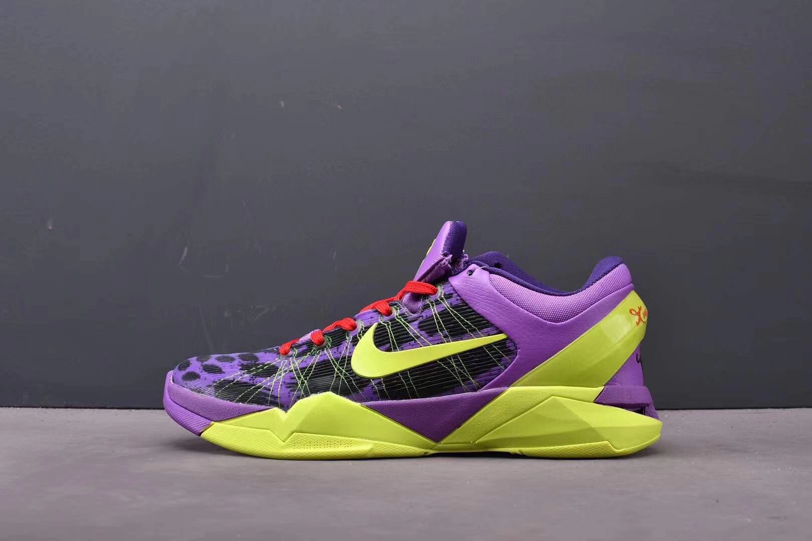 Nike Zoom Kobe 7 Christmas Leopard PerformanceBasketball Shoes 488369 500