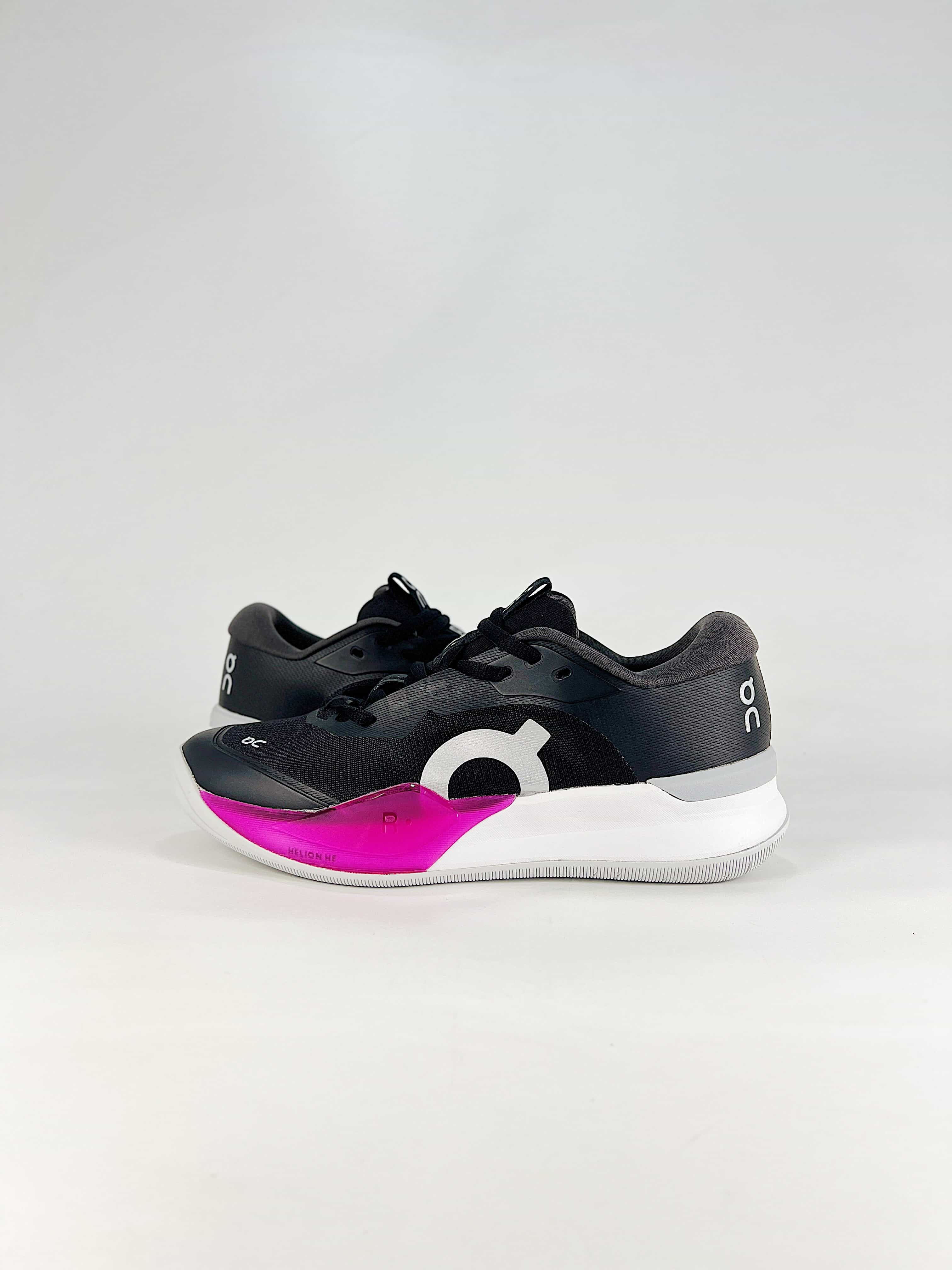 On The Roger Pro 3 Clay Comfort Style No. WG10732890