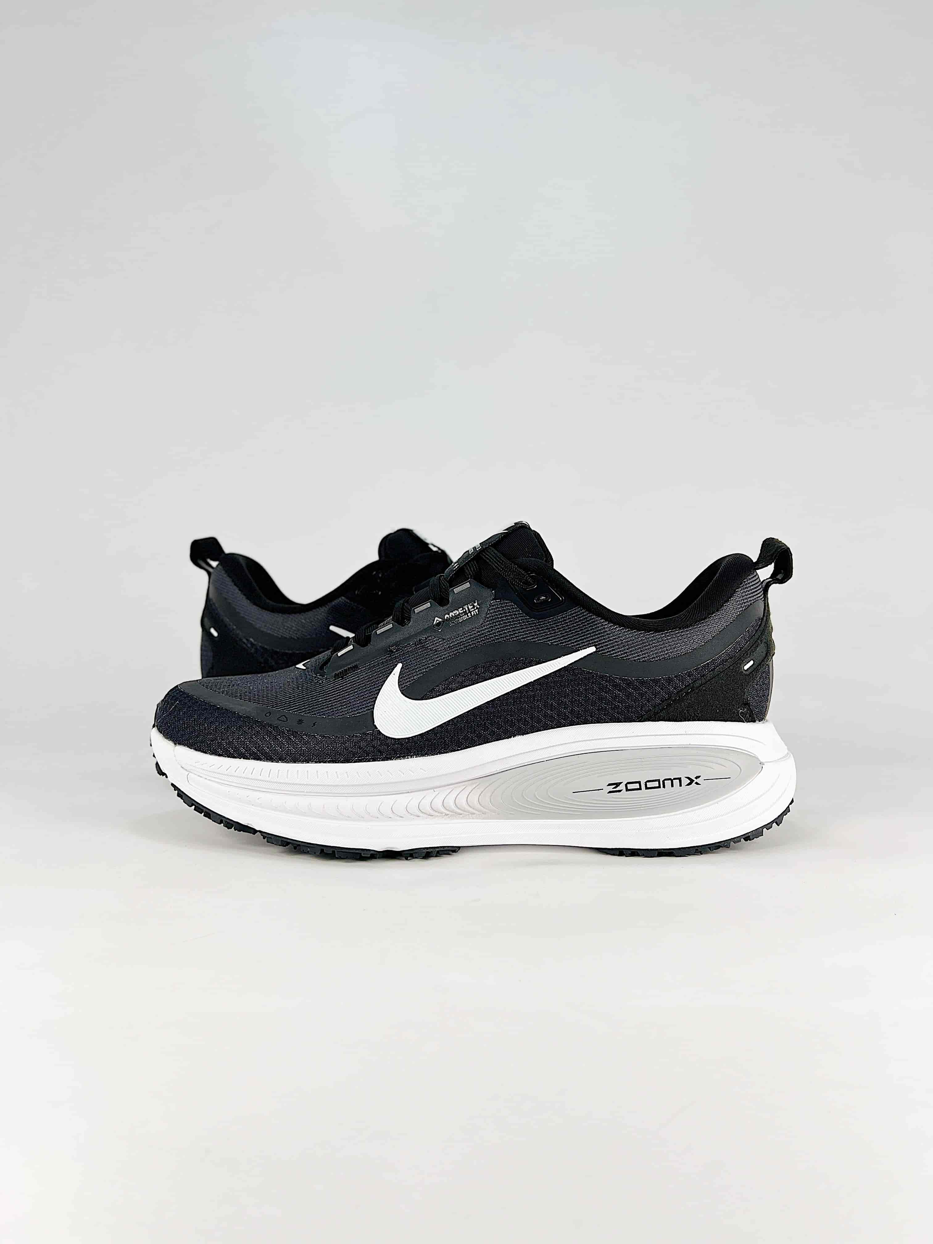 Nike Vomero 18 GTX Running ShoesStyle No. HQE98 025
