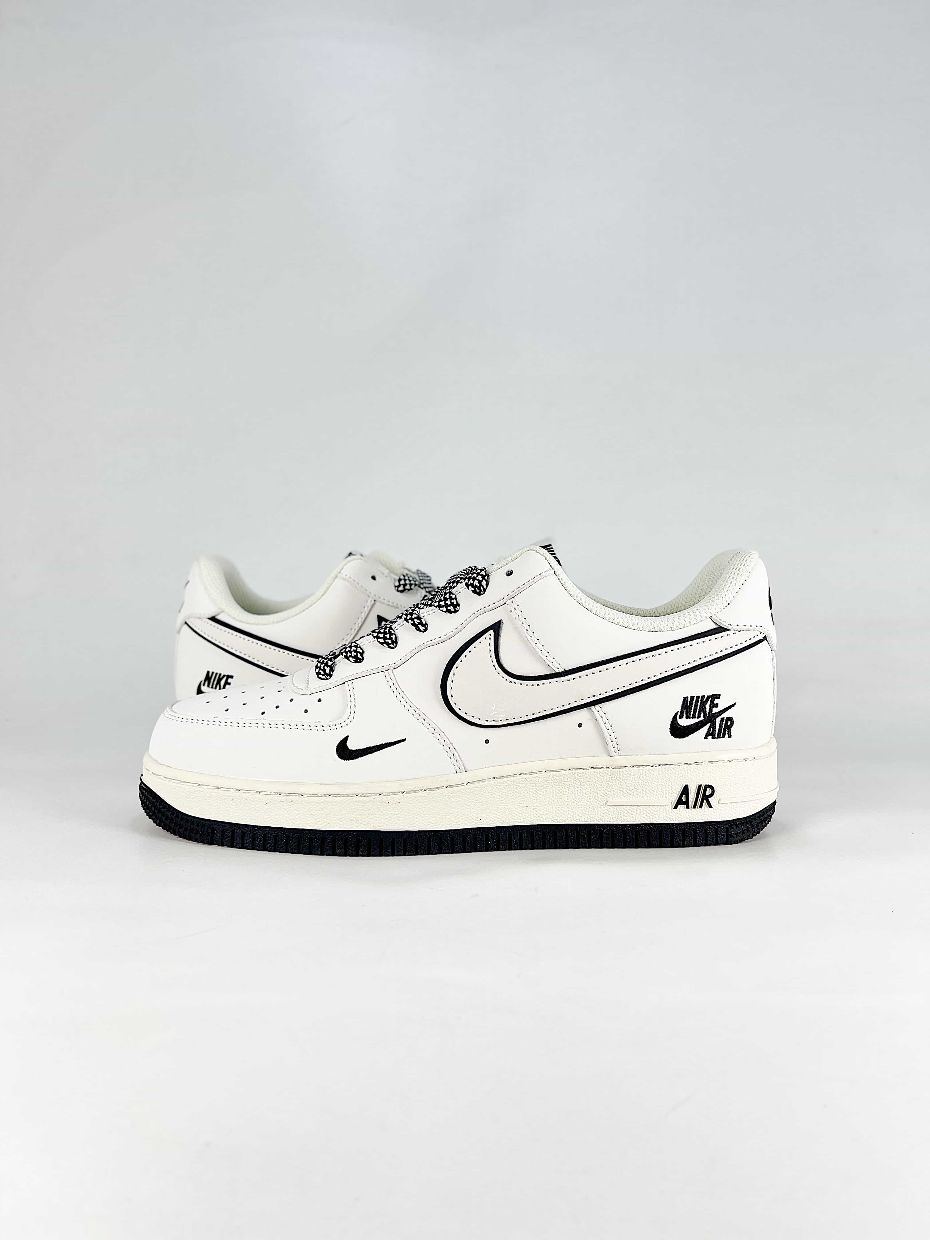 Nike Air Force1 07 low Style No. CS5288 036