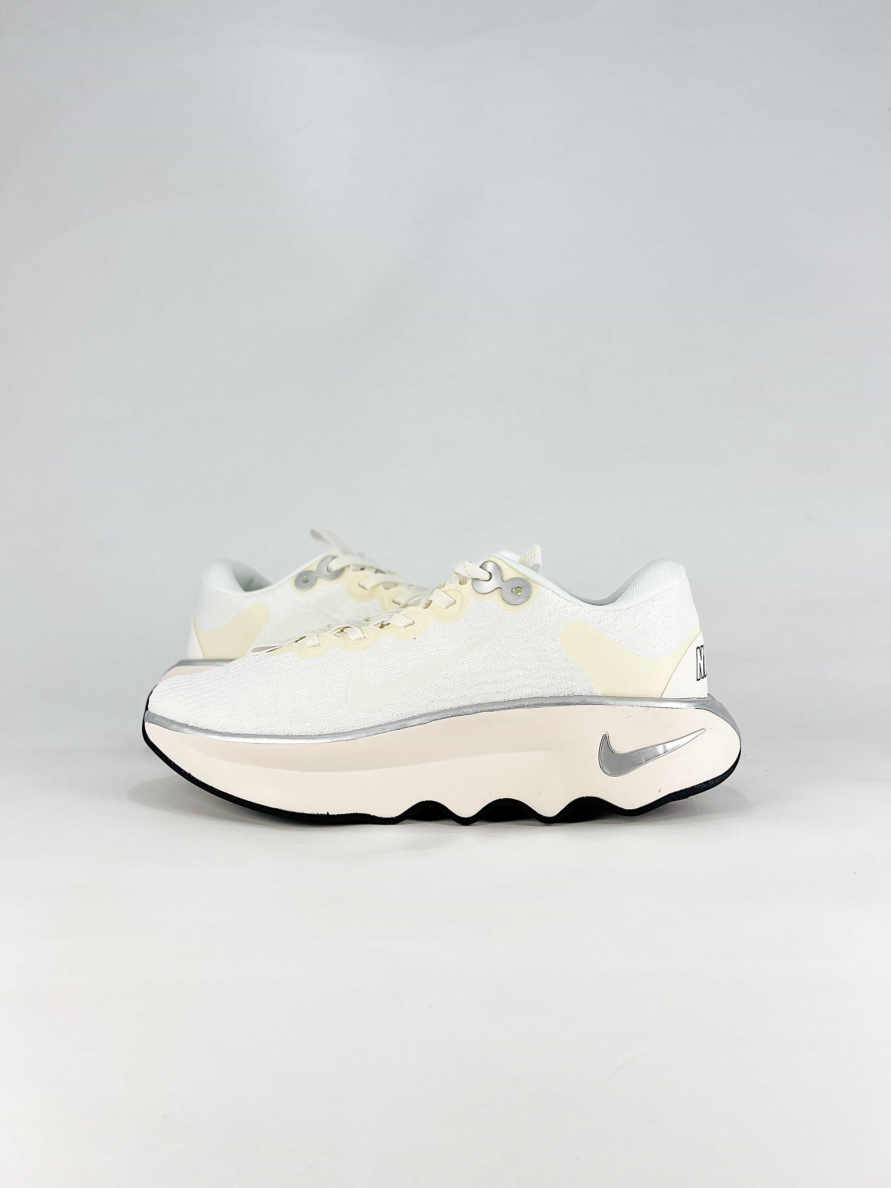 Nike WMNS Motiva Cushlon30 Running ShoesStyle No. DV1238 103