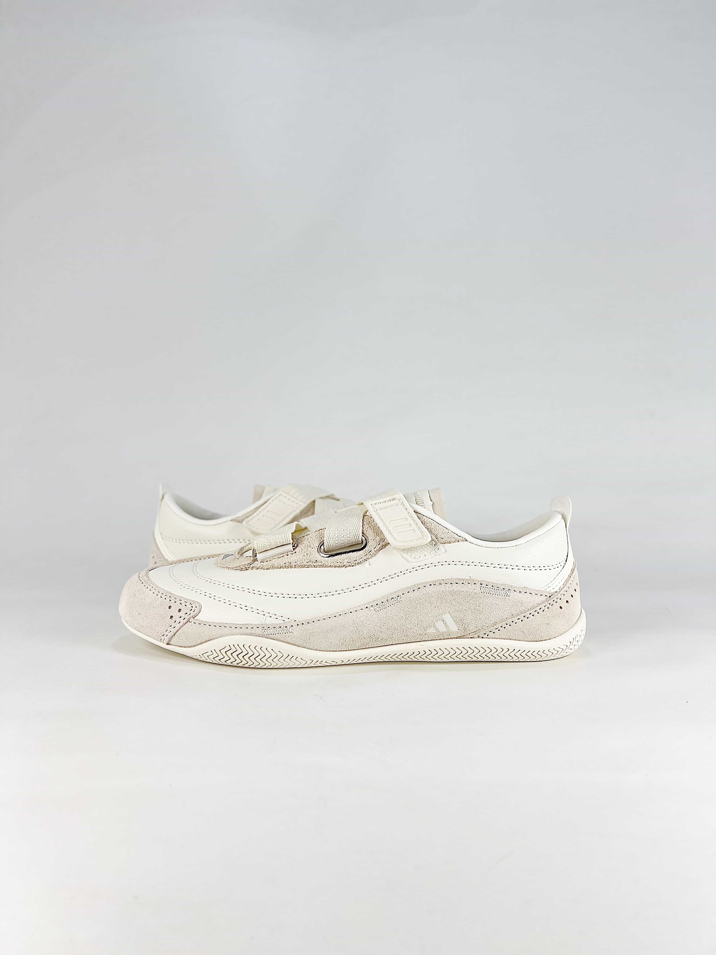 adidas URBAN REVERIE ComfortVersatileStyle No. JQ9390