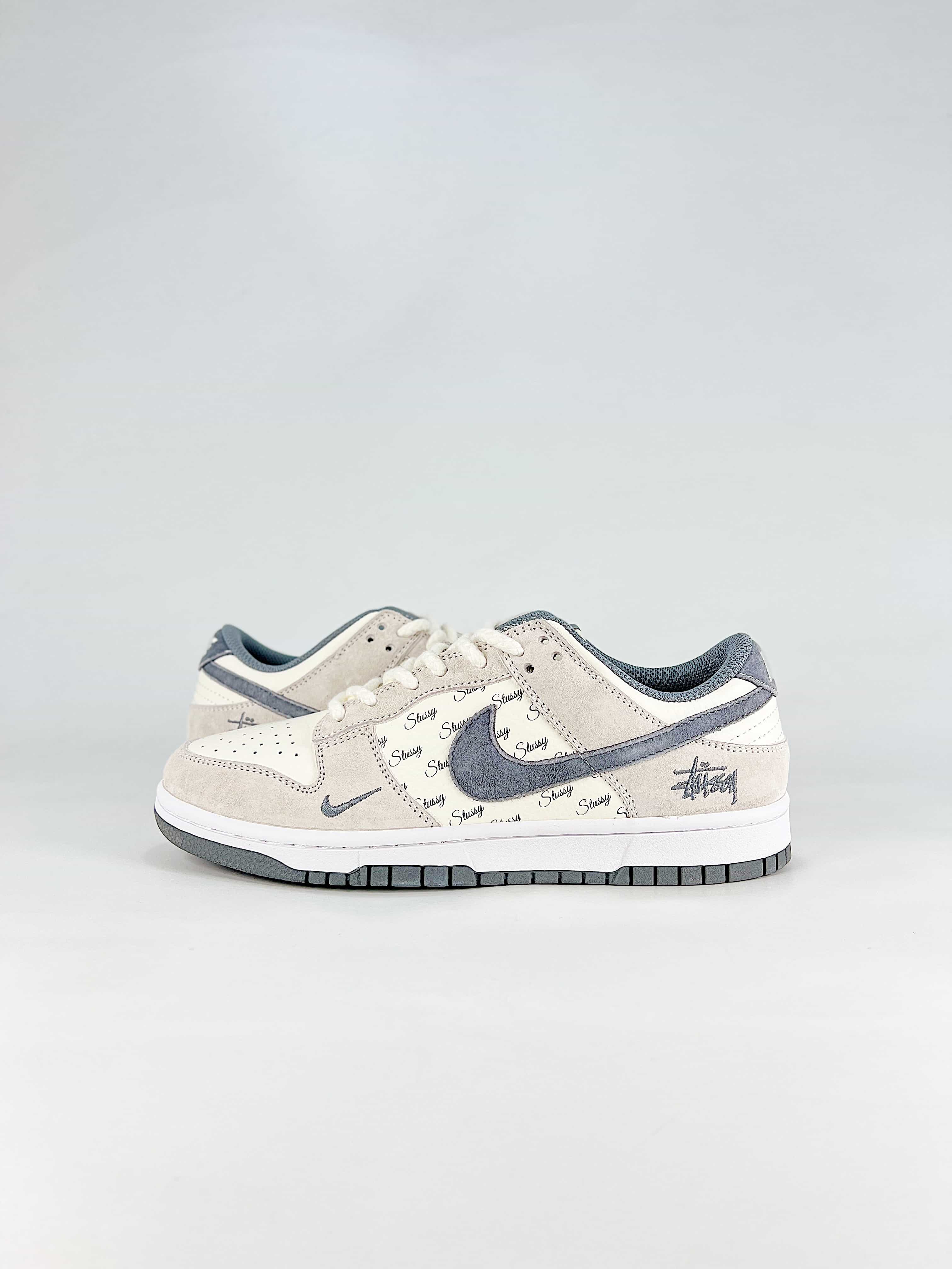 Nike Dunk SB Low New Colorway Style No. CS1688 140