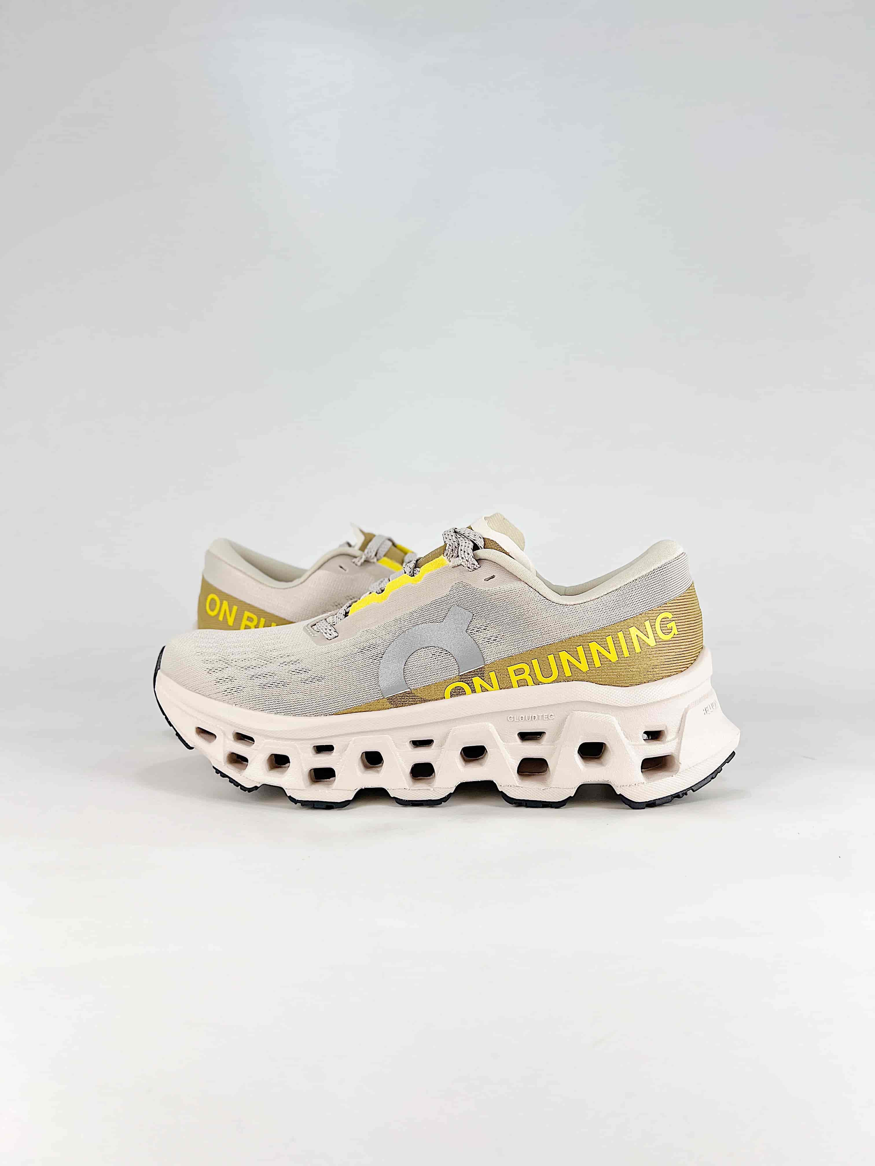 On Running Cloudmonster 3 Comfort Low-Top Style No. WG10914921