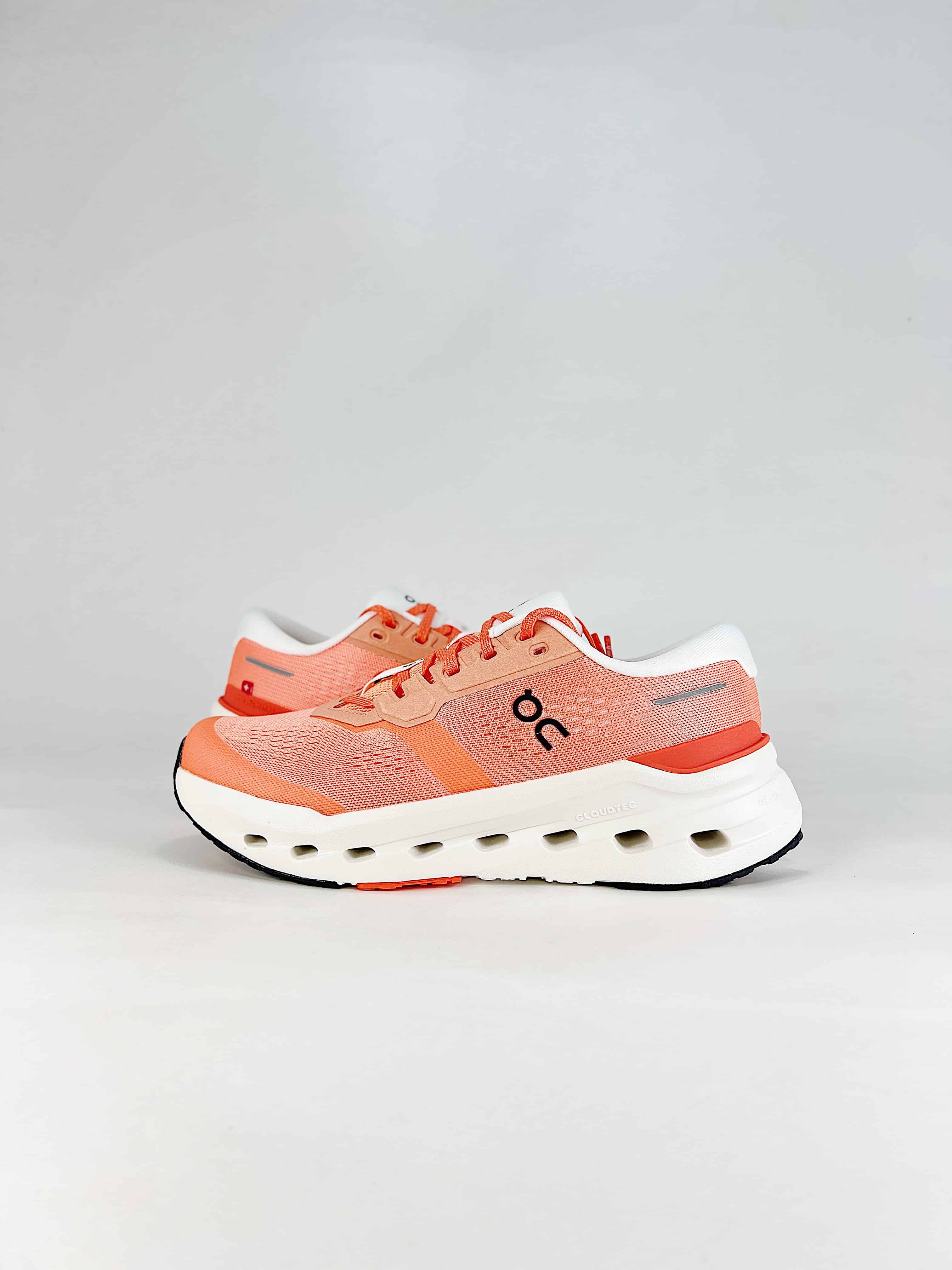 On Running Cloudrunner 3 Series Style No. WG10054728