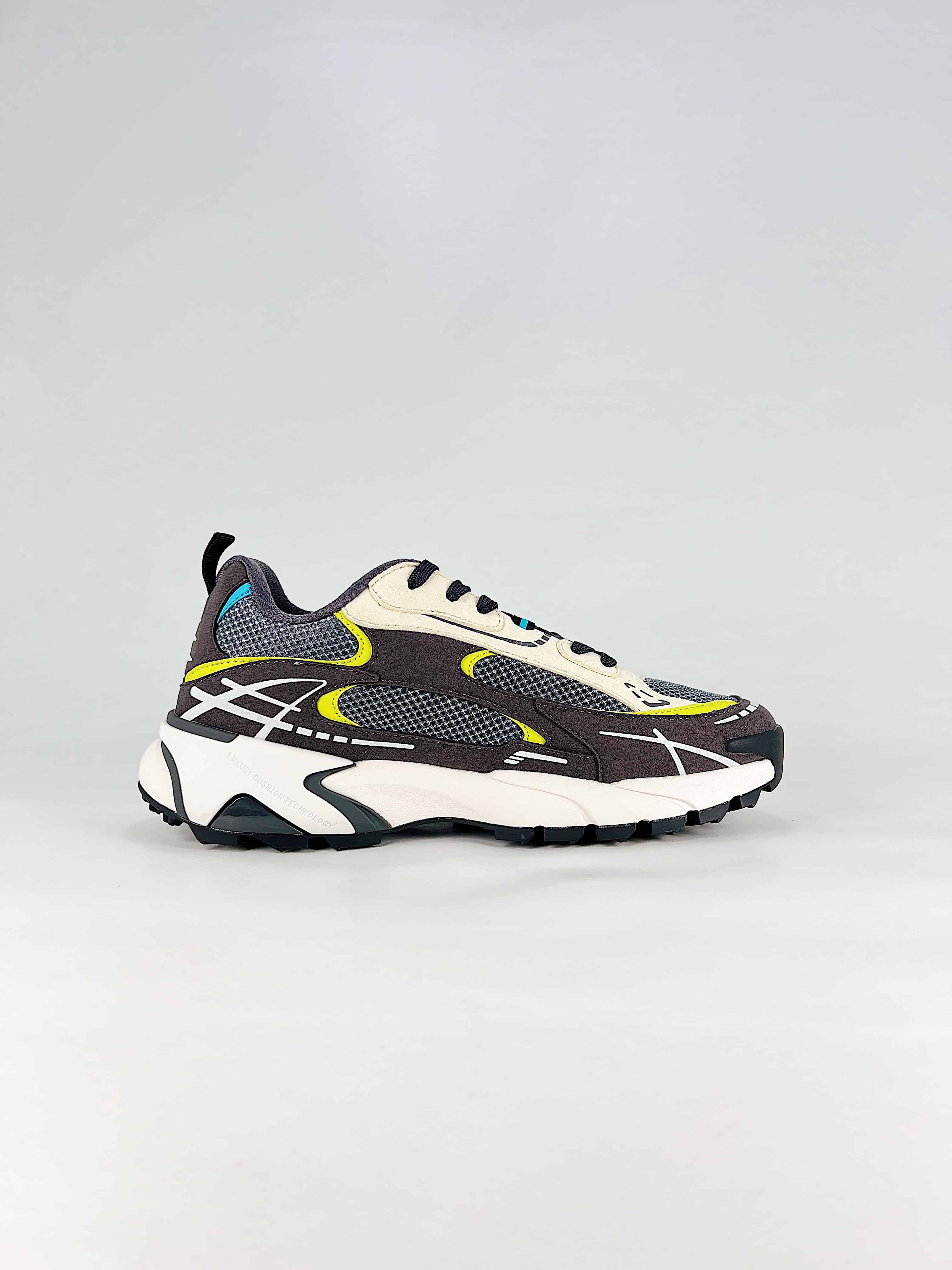 LOUIS VUITTON Tatic Runner