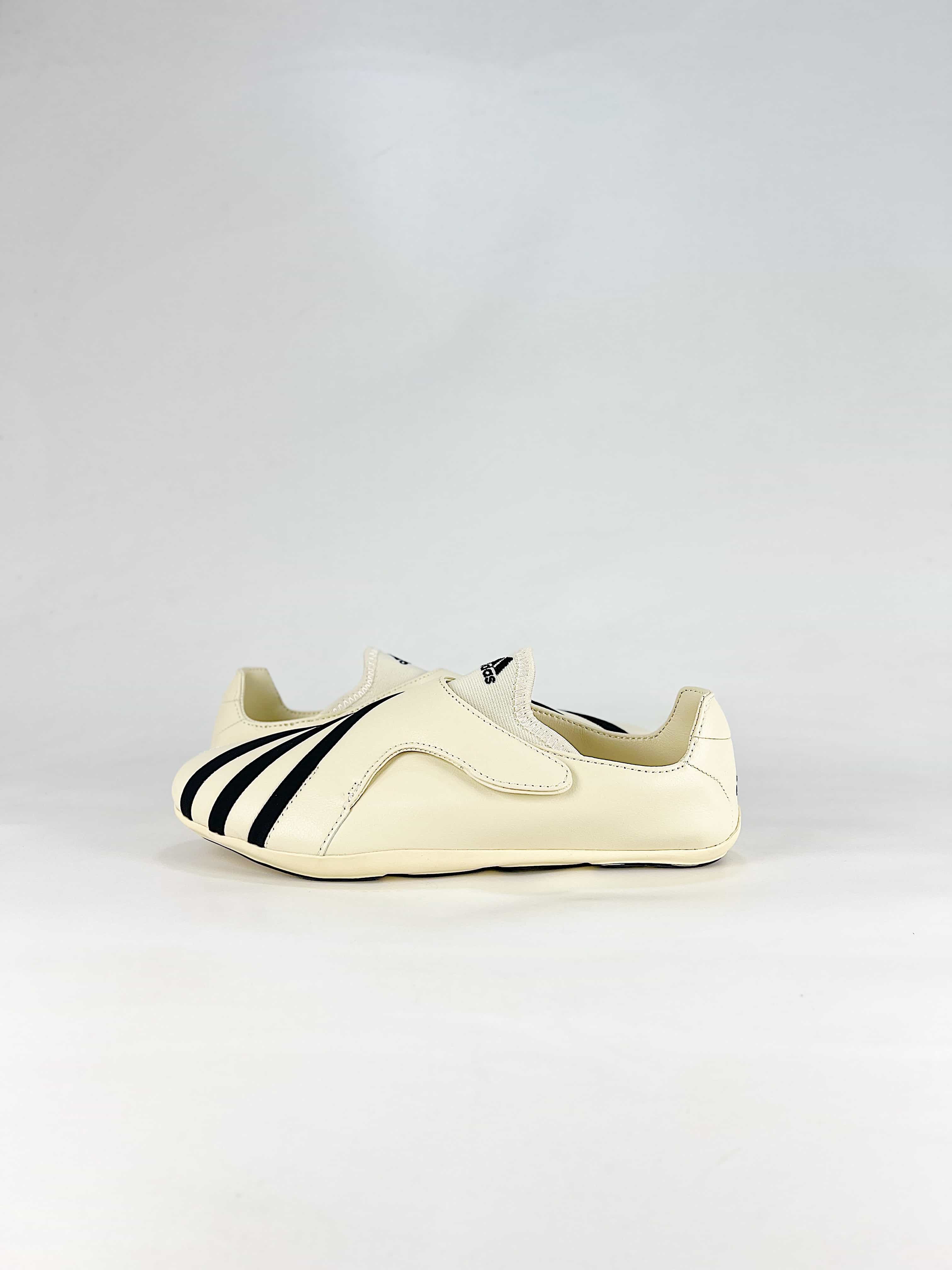 adidas Pharrell WilliamsStyle No. KI7668
