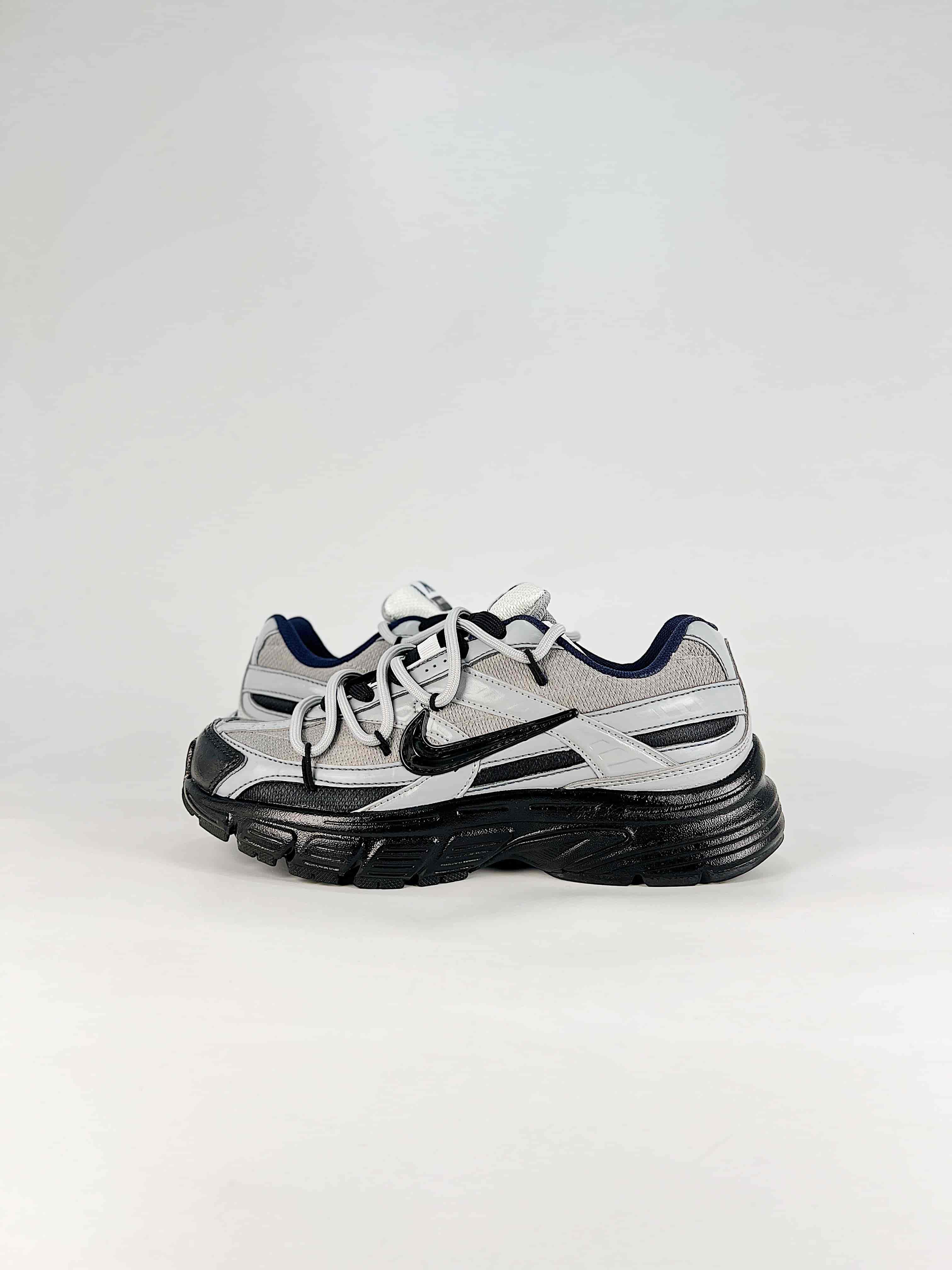 Nike Initiator Versatile Trendy Fashion Style No. 394055 001