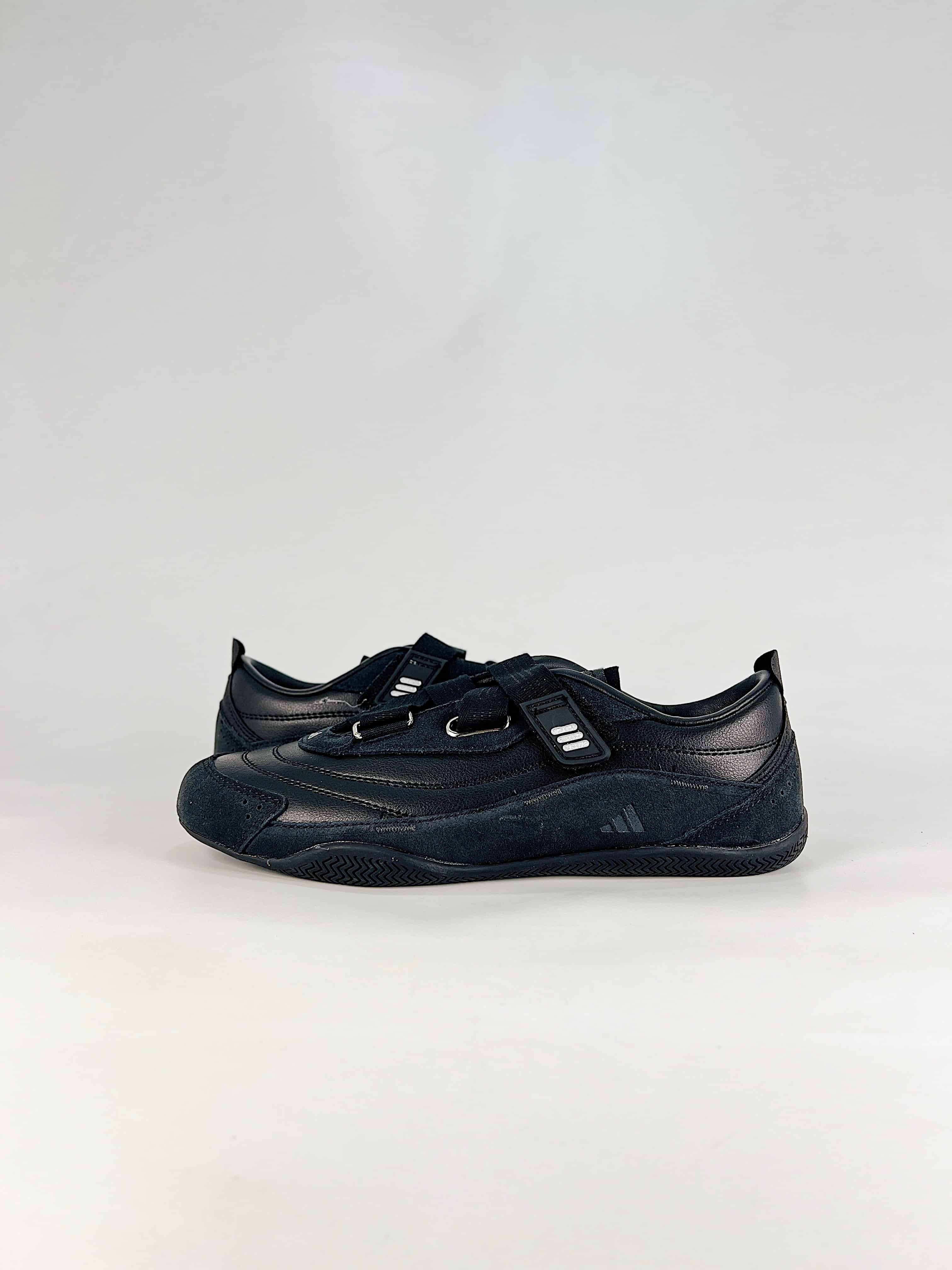 adidas URBAN REVERIE ComfortVersatile Style No. JQ9388