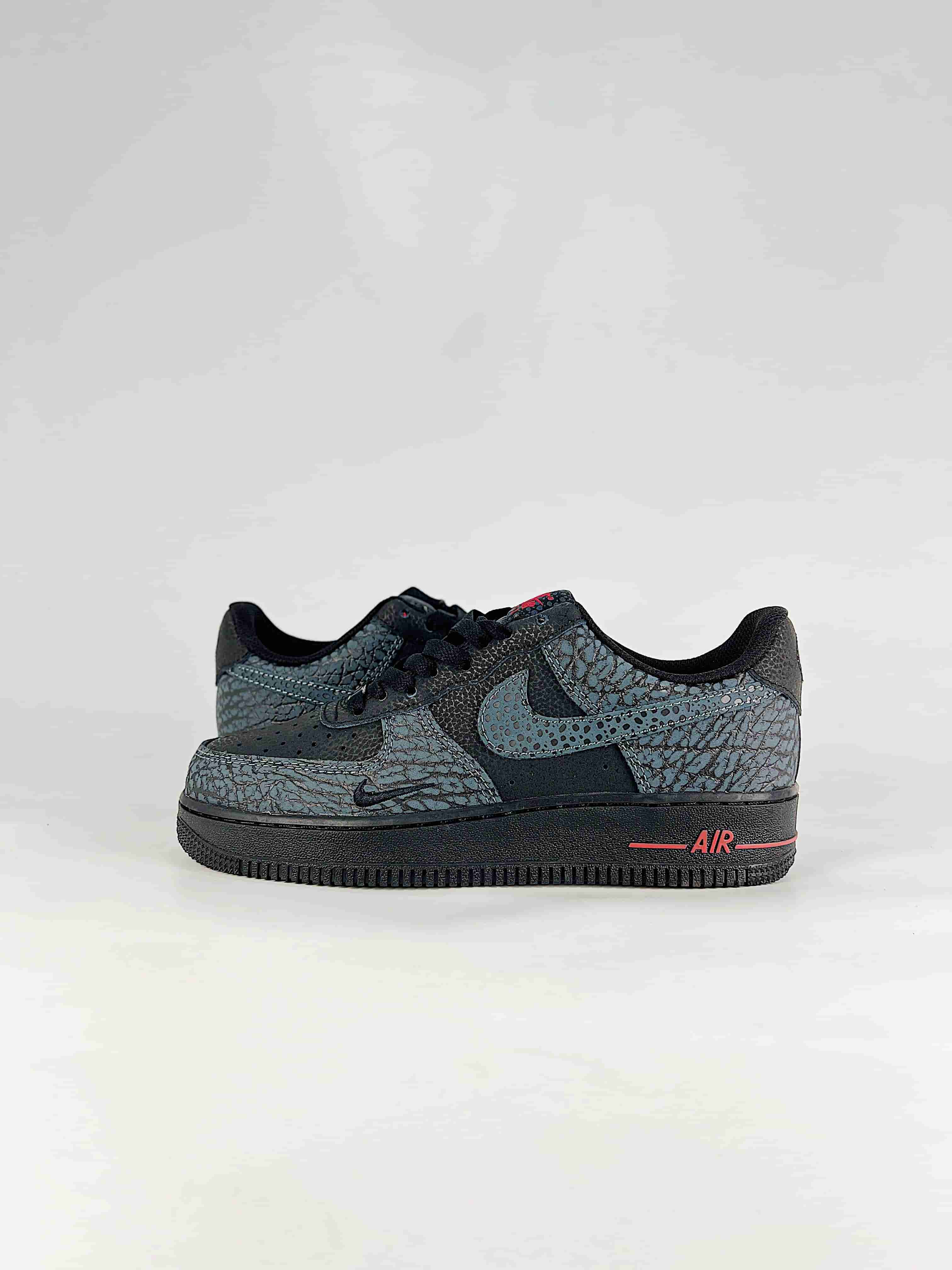 Nike Air Force1 07 low Style No. IV4451 010