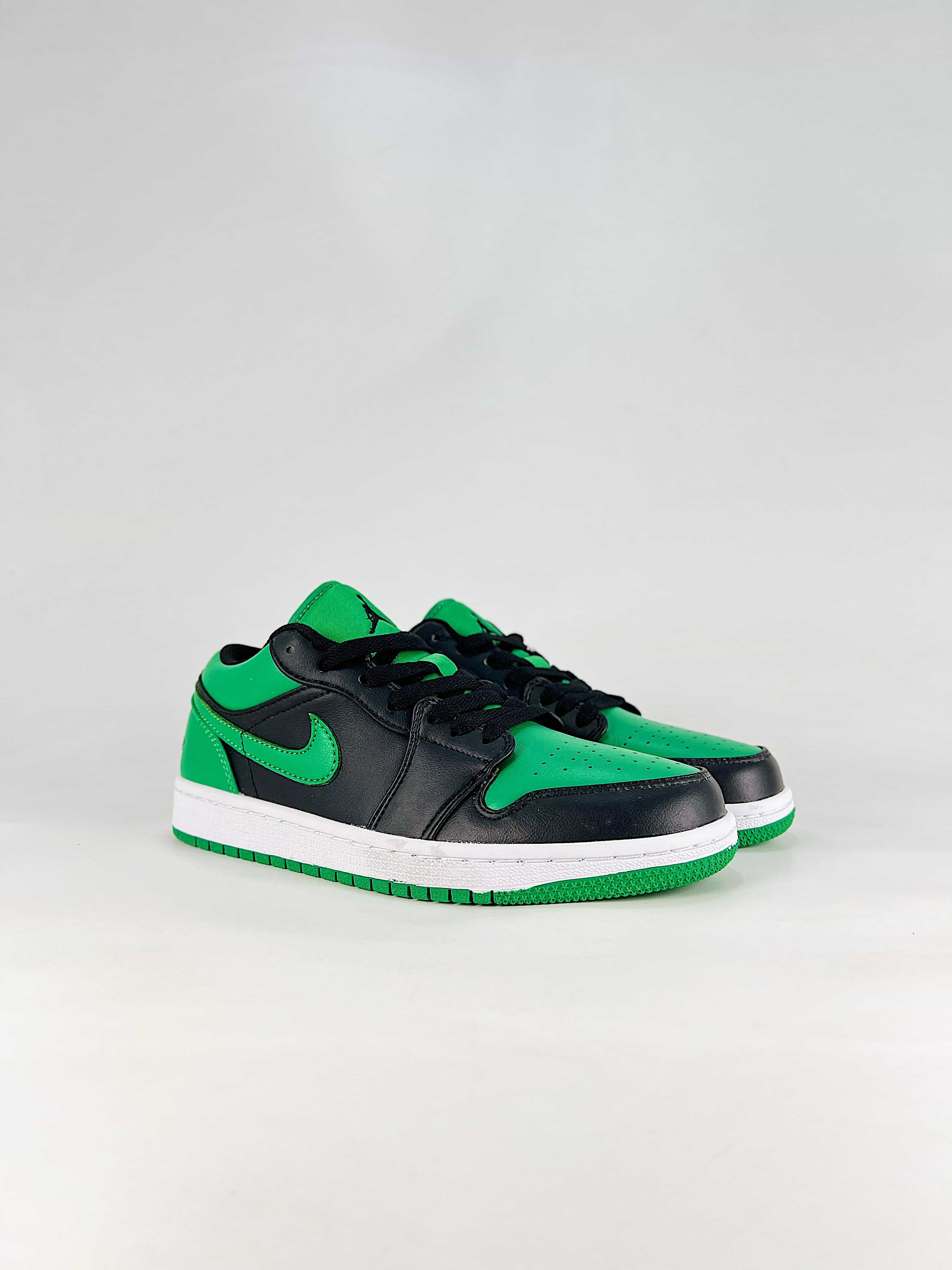 Air Jordan 1 Low Brand New