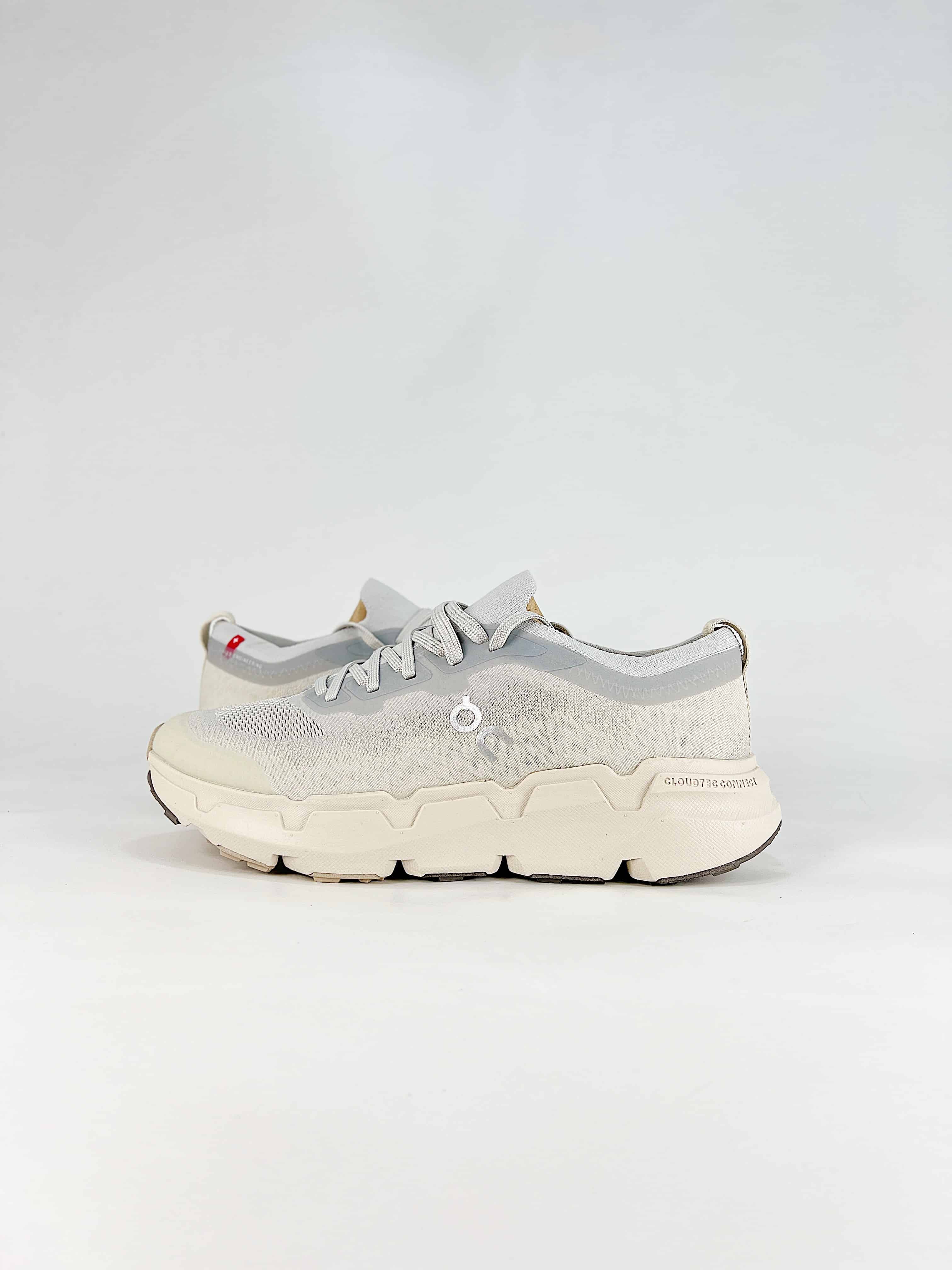 On cloudsoma Comfort Style No. 3 MF30653060