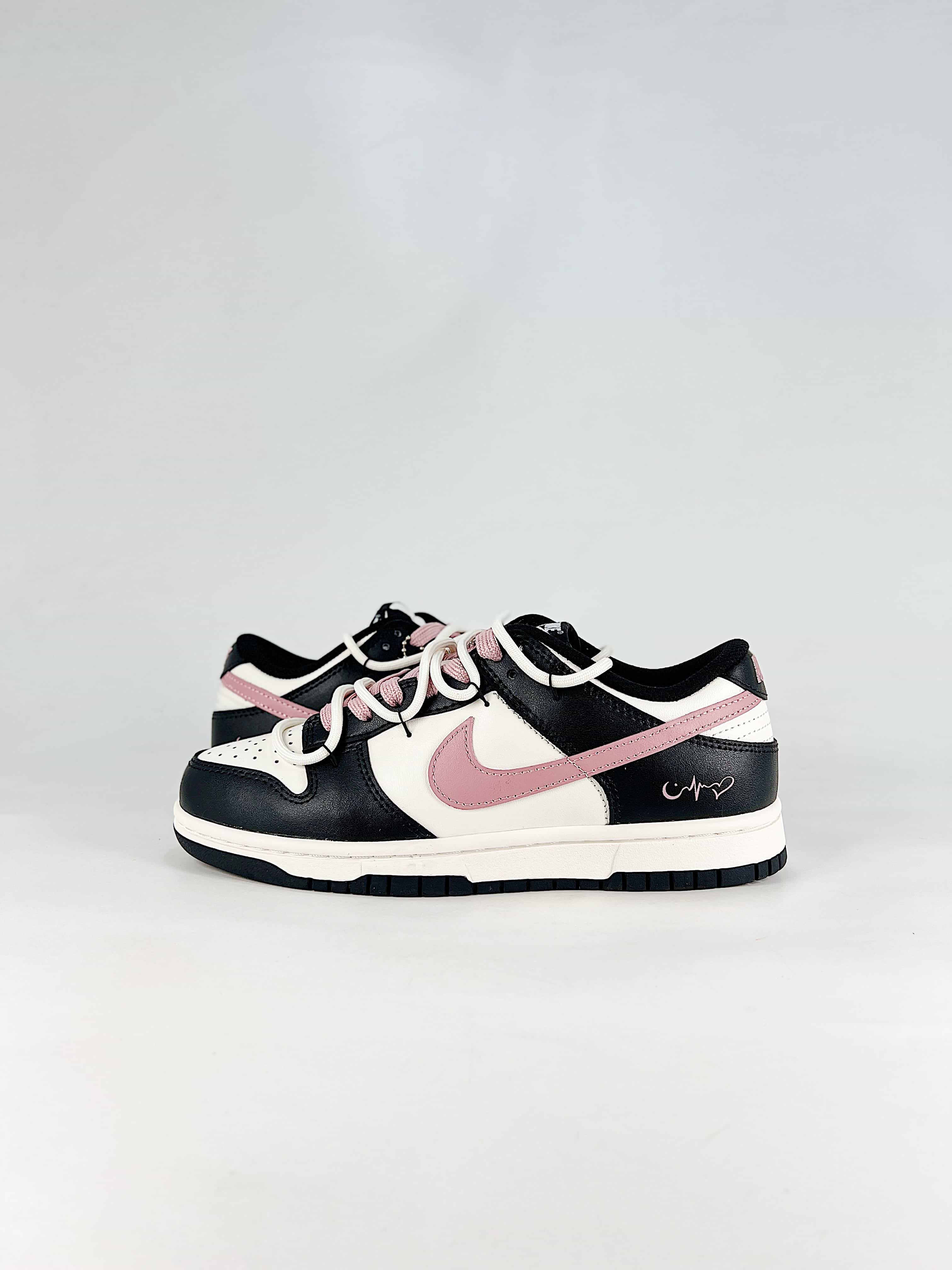 Nike Dunk SB Low New ColorwayStyle No. CW1590 100