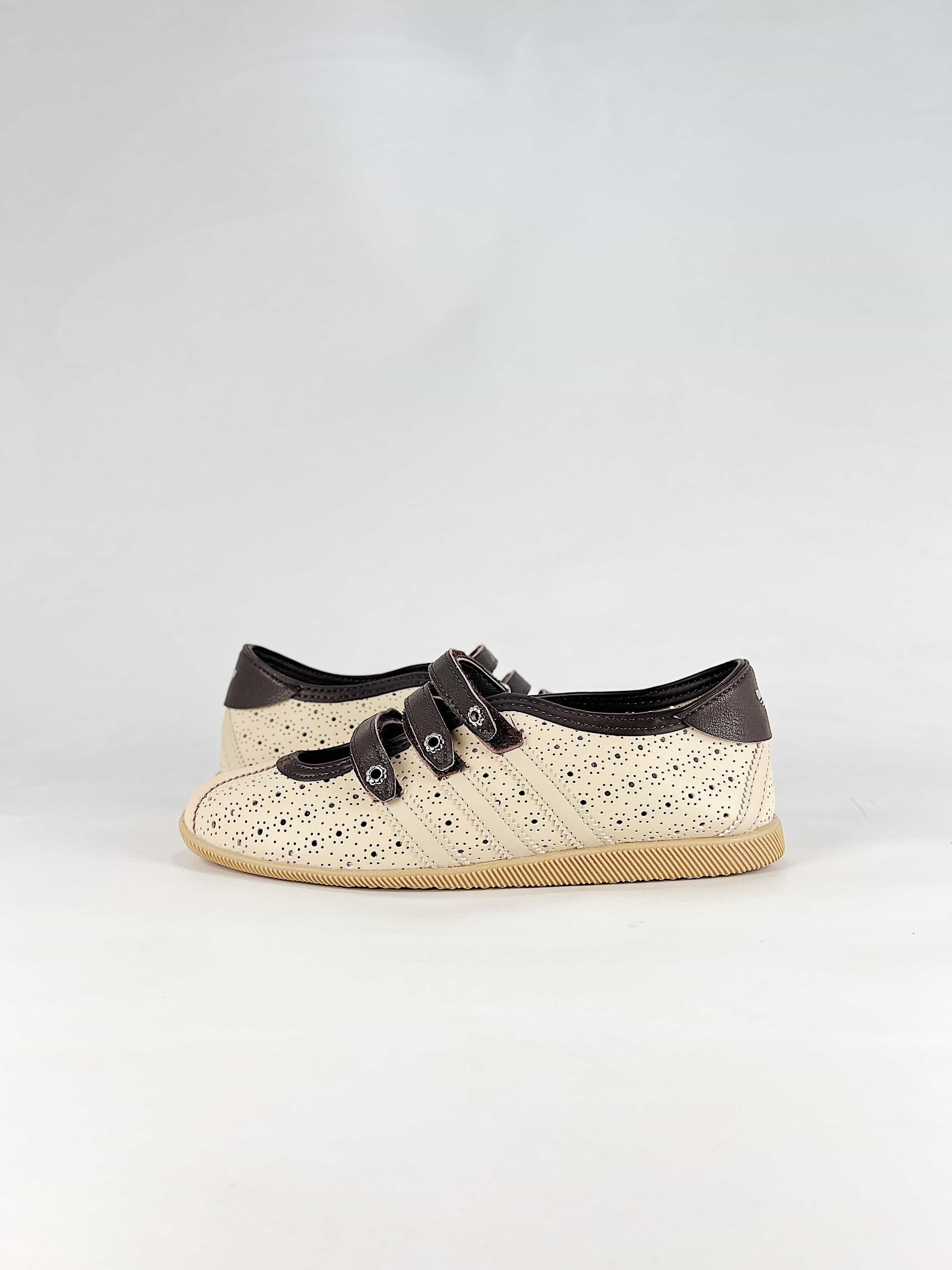 Adidas OriginalsStyle No. LA1349