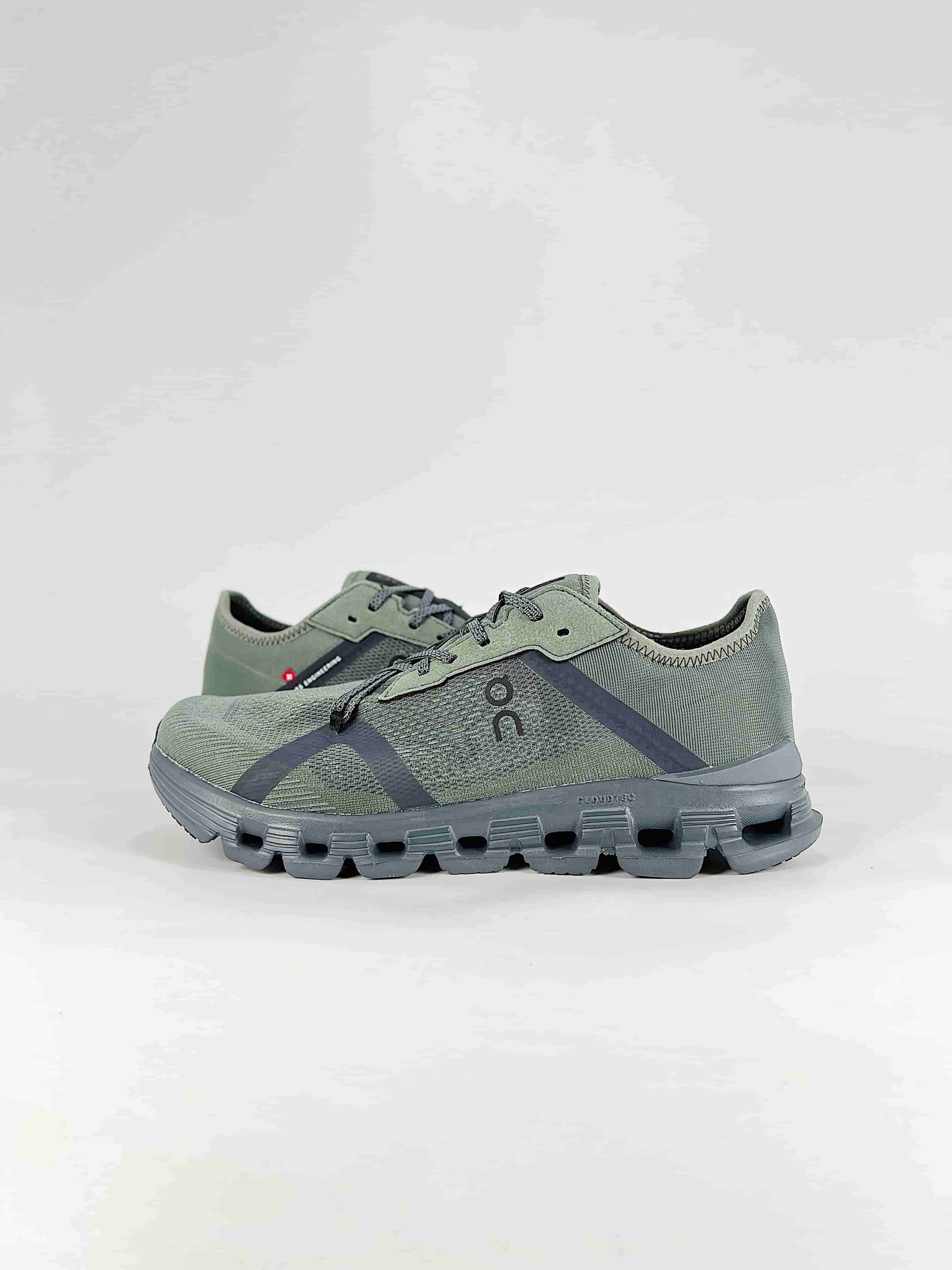 On Running Cloud X4 AD ComfortVersatileStyle No. 3 MF10262892