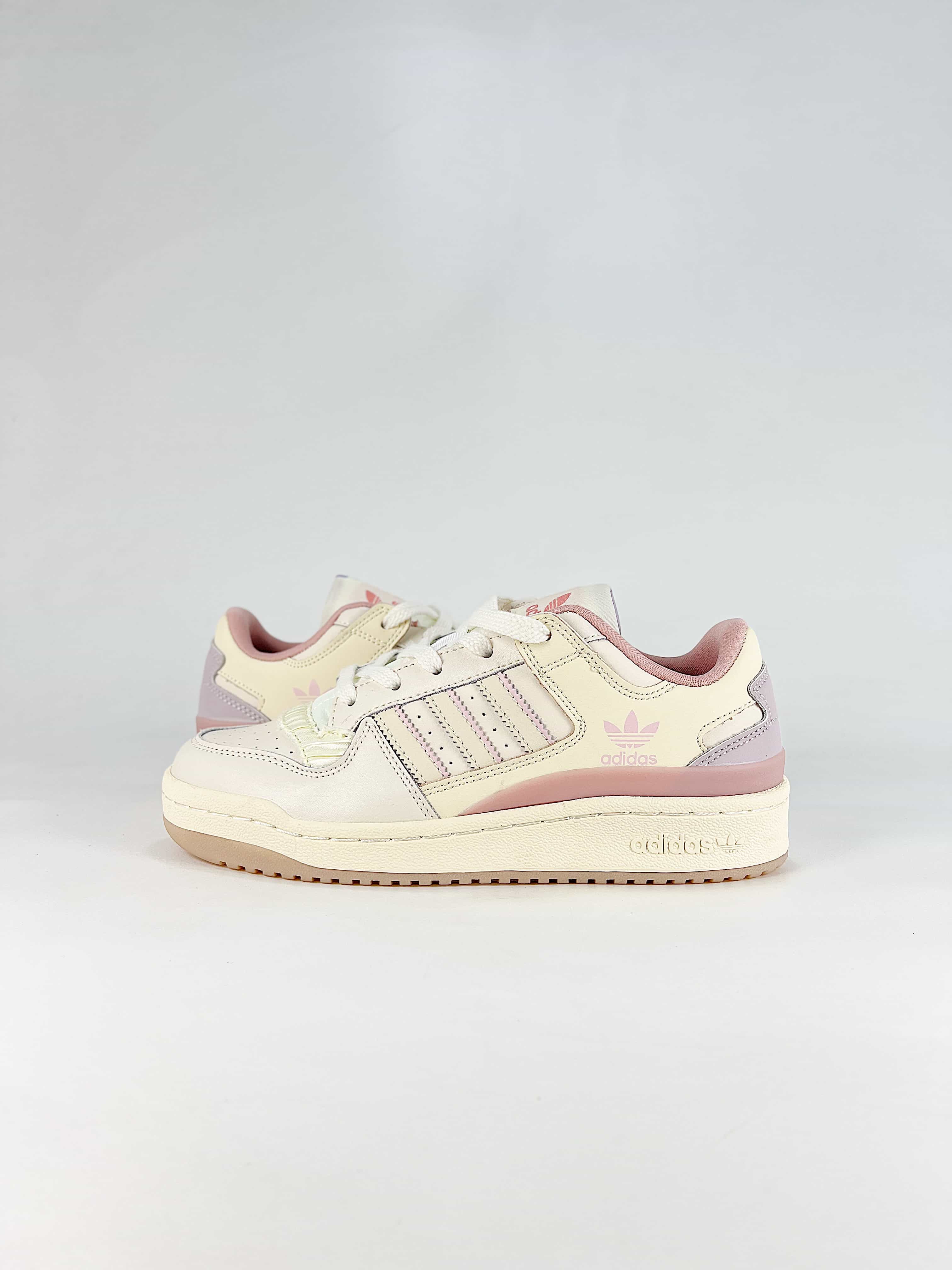 adidas FORUM Low CL W Versatile Style No. JQ6702