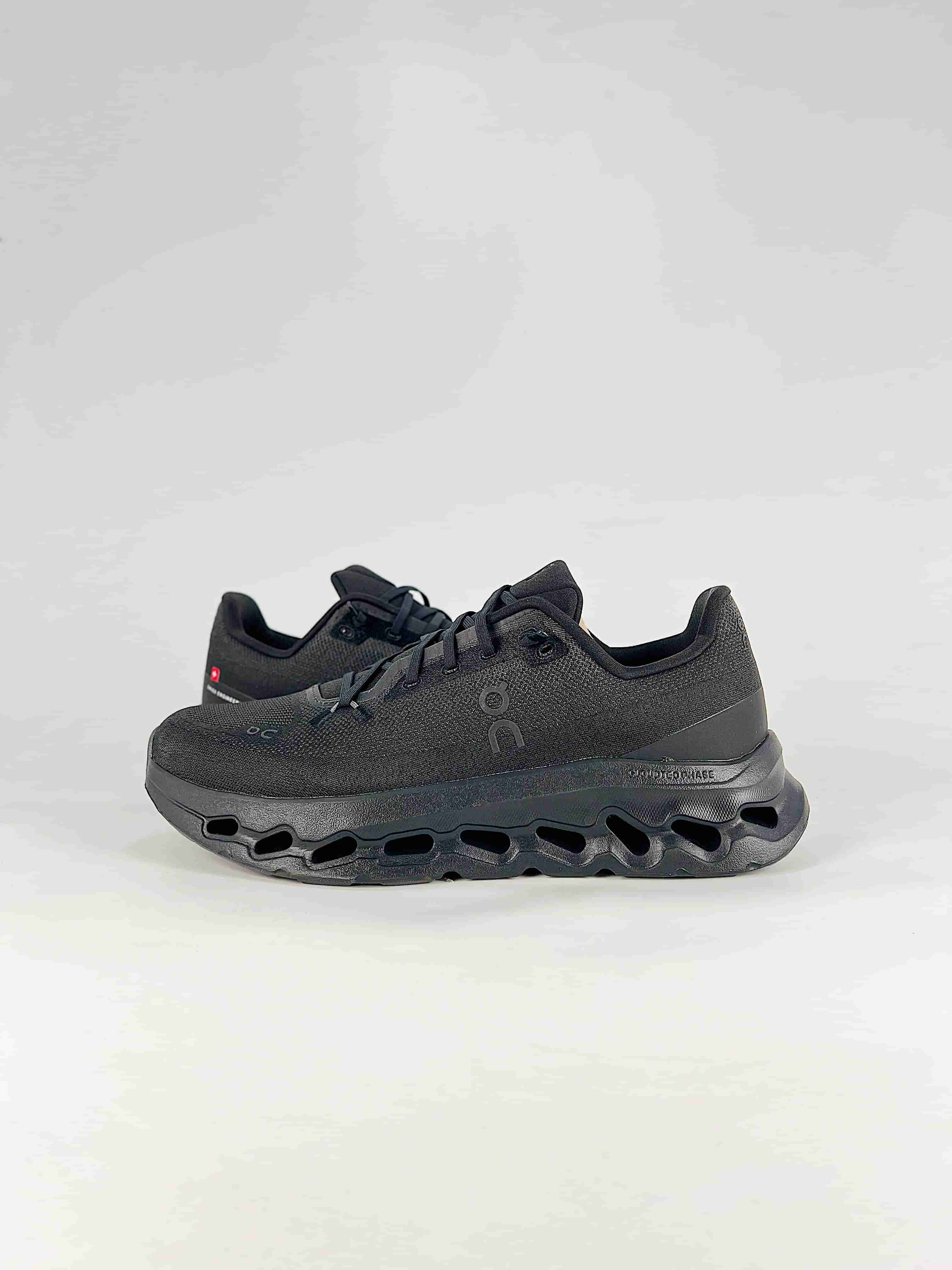 Cloudtilt Brand New Sneakers Style No. 3 ME10101430