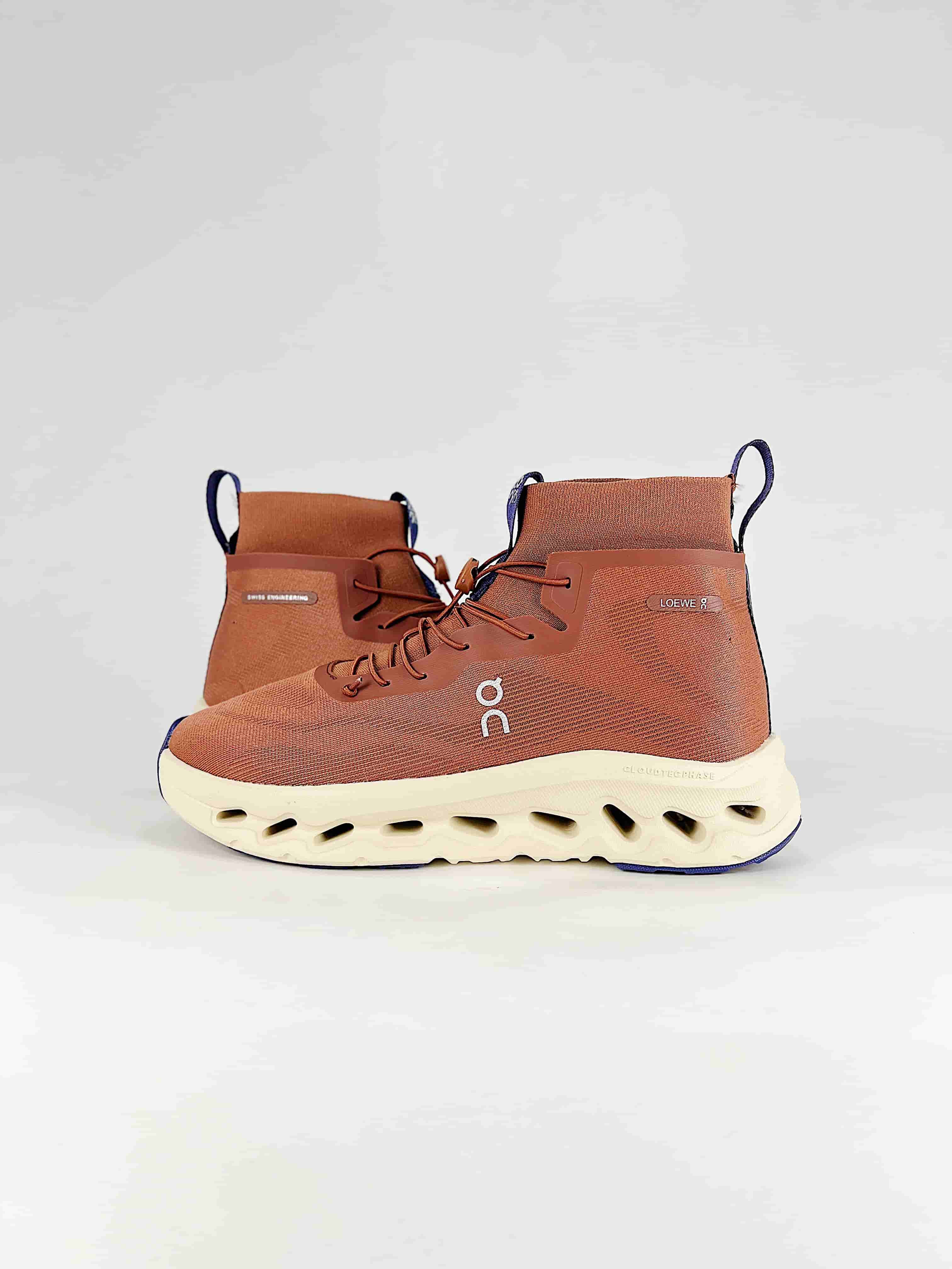 On Running Cloudtilt Loewe High-TopStyle No. M929282X43-8659