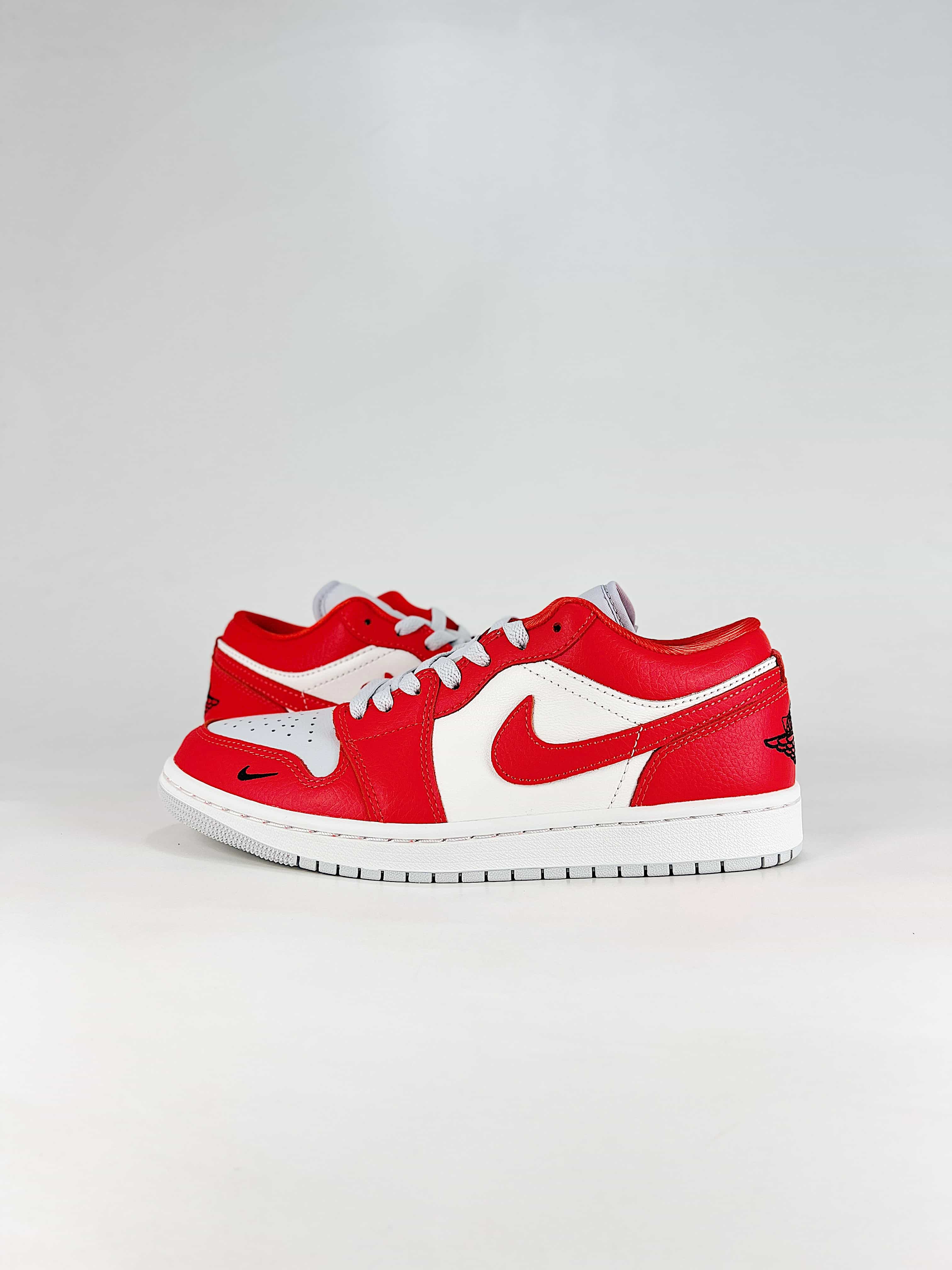 Air Jordan 1 Low New ColorwayStyle No. II9813 600