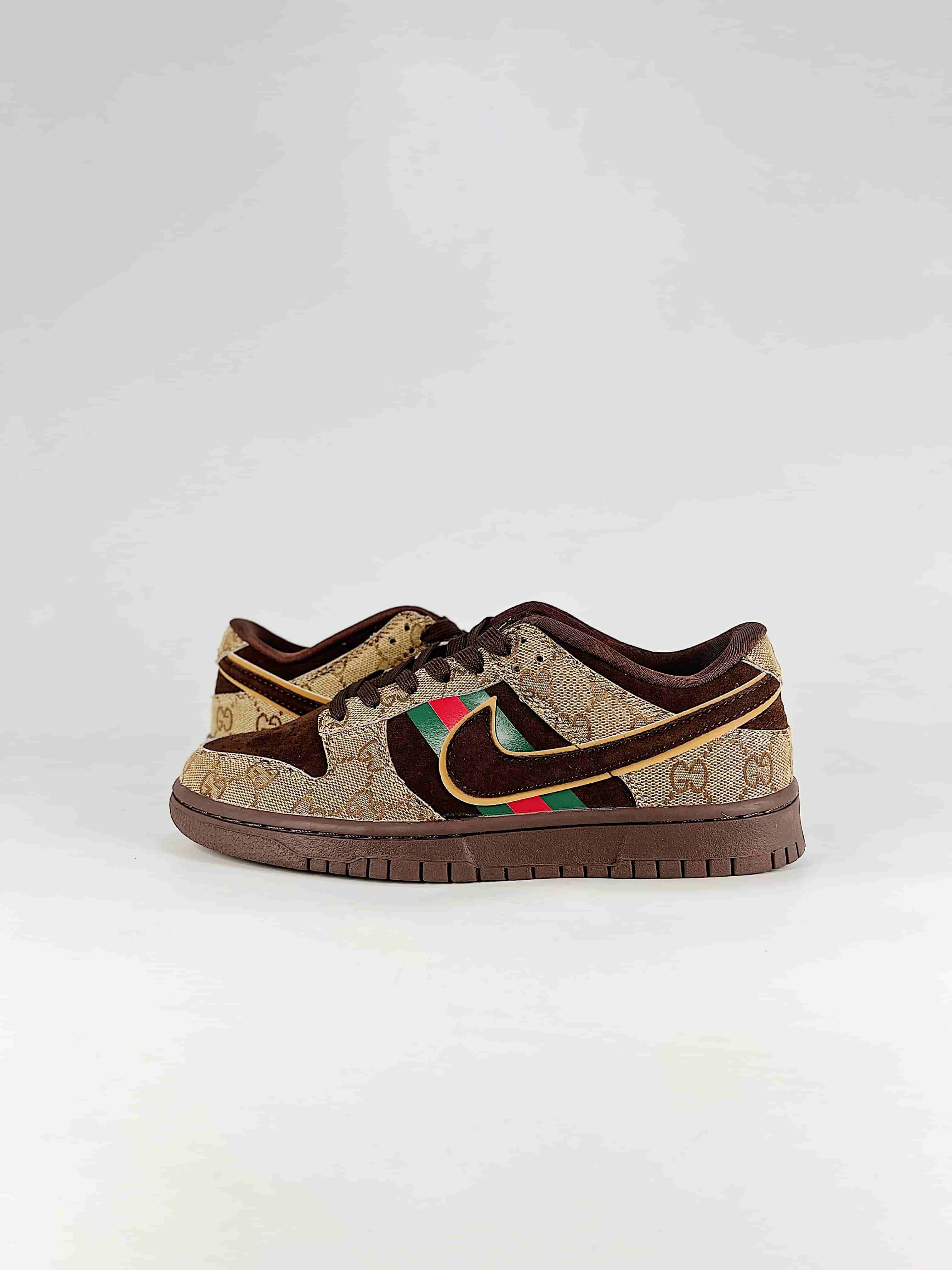 Nike Dunk SB Low New ColorwayStyle No. SG6688 012